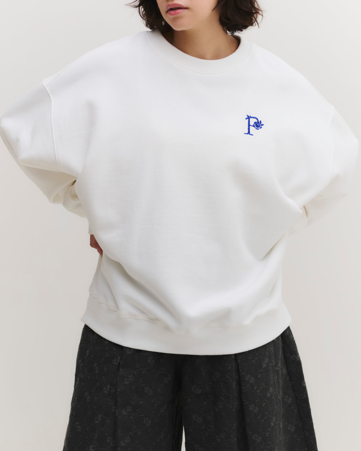 刺繡字母衛衣