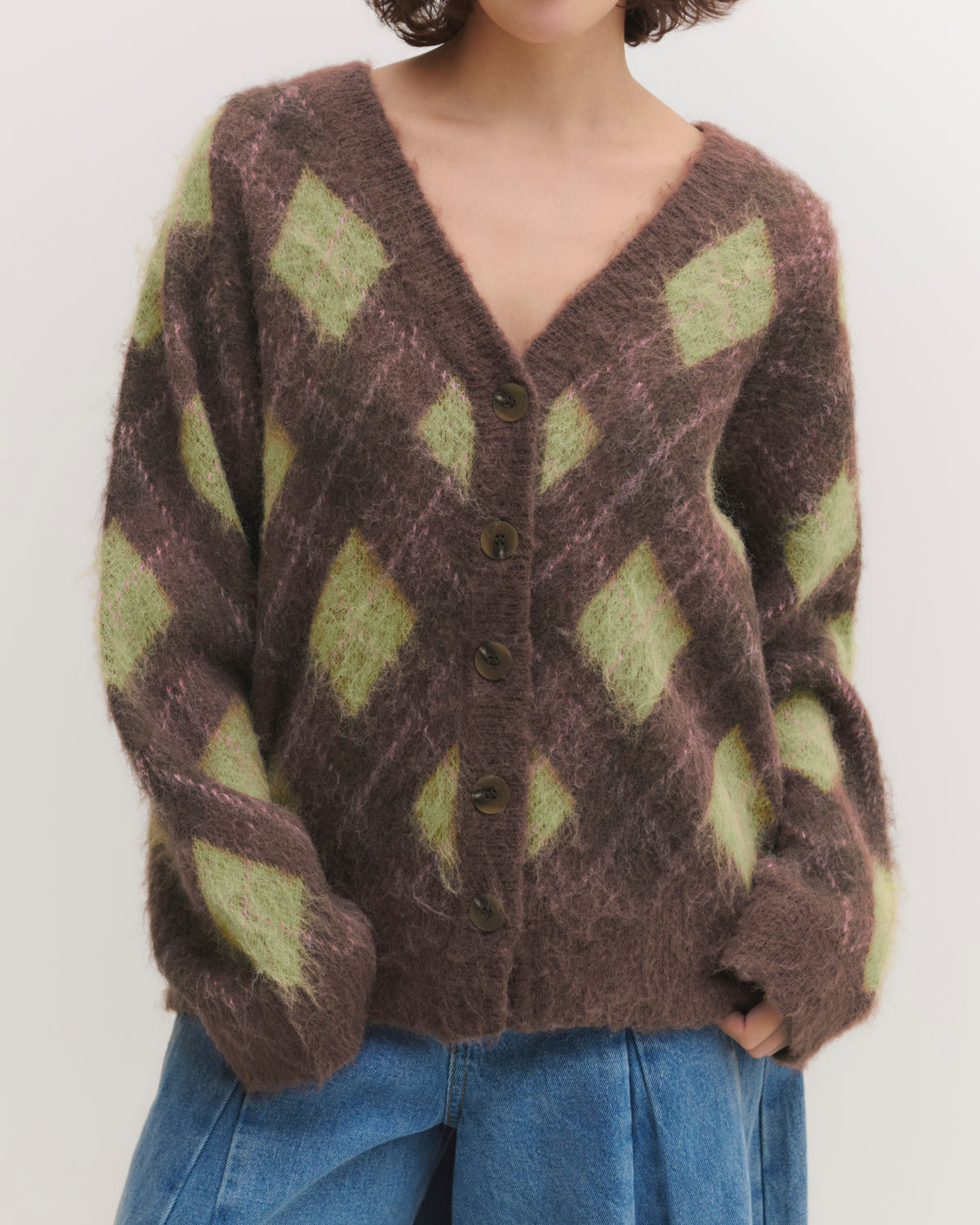 Muffler ensemble argyle cardigan