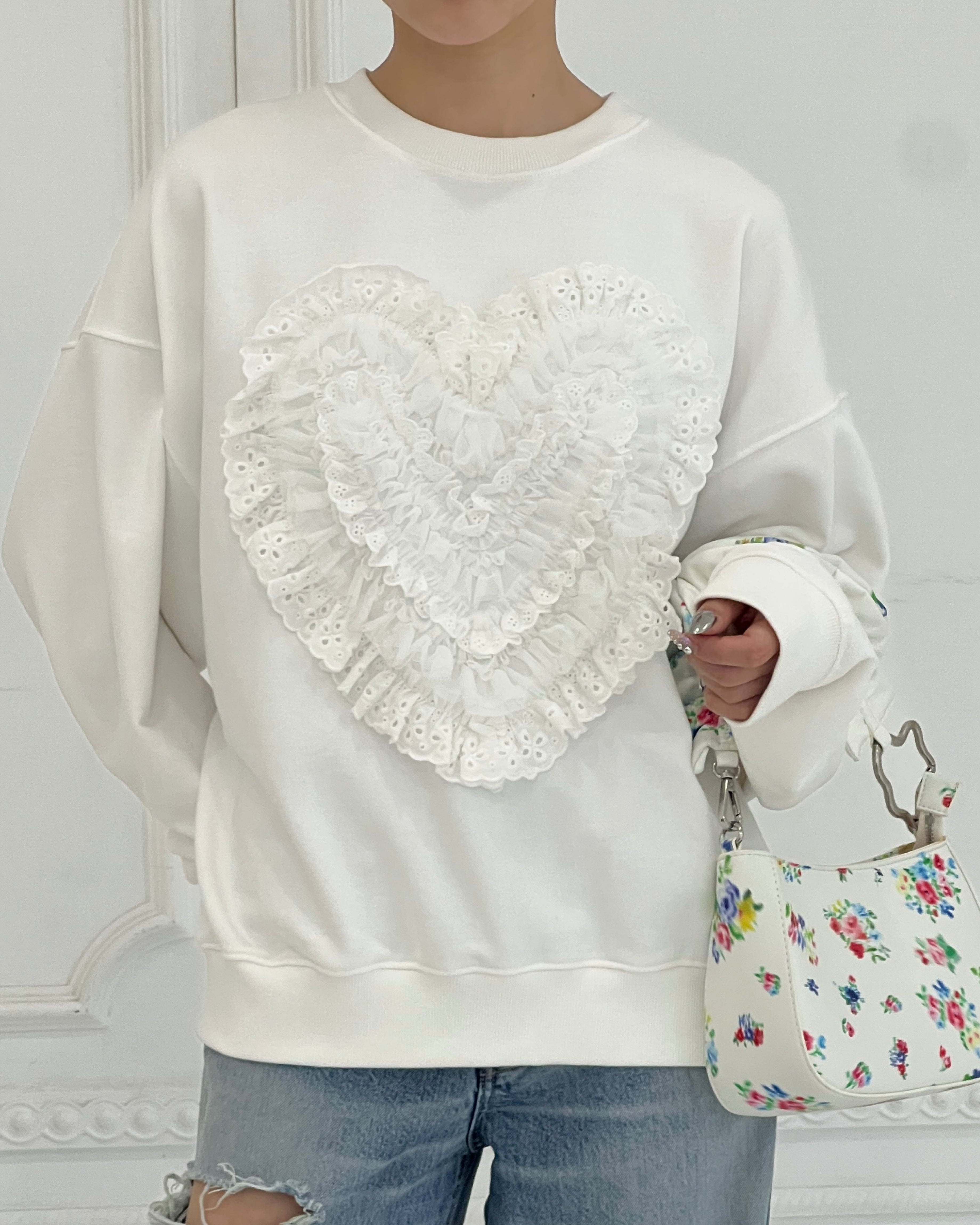 Cotton lace heart sweatshirt