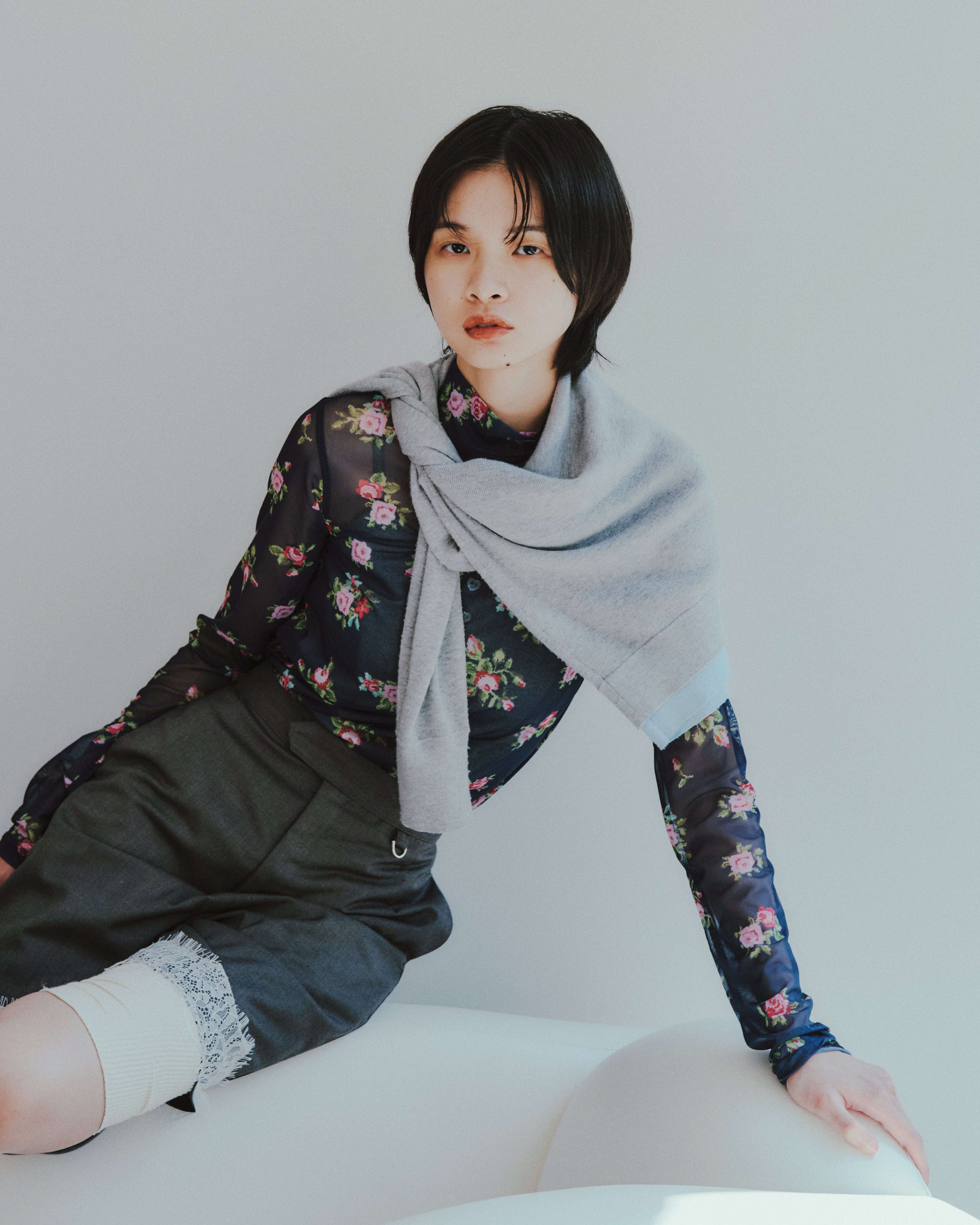 Jacquard grid flower see-through tops (high neck)