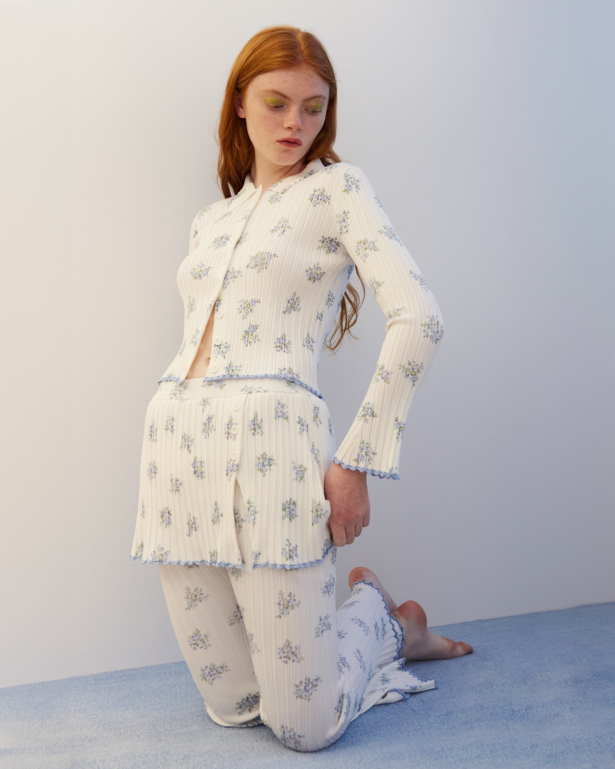 Blue flower rib knit cardigan