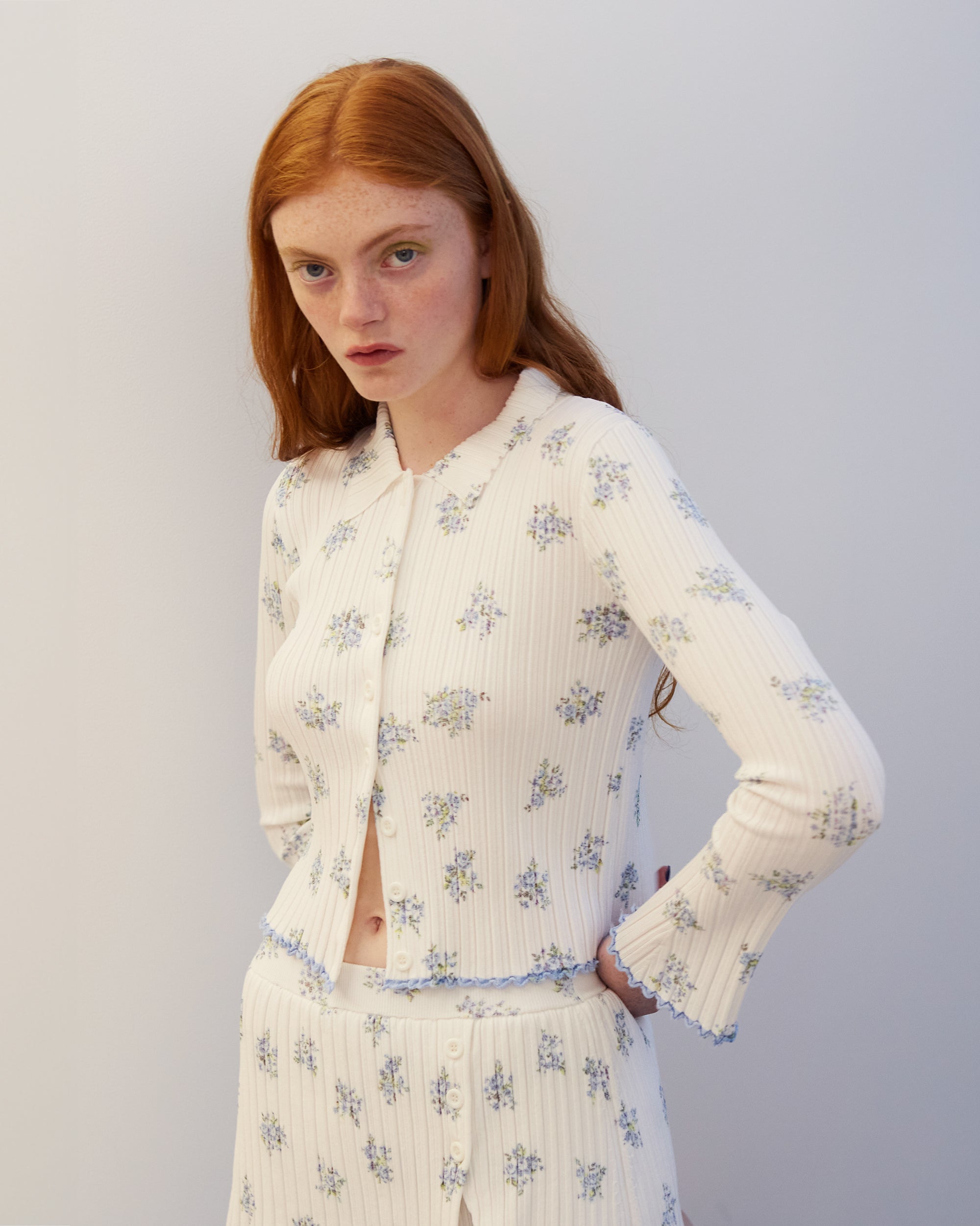 Blue flower rib knit cardigan