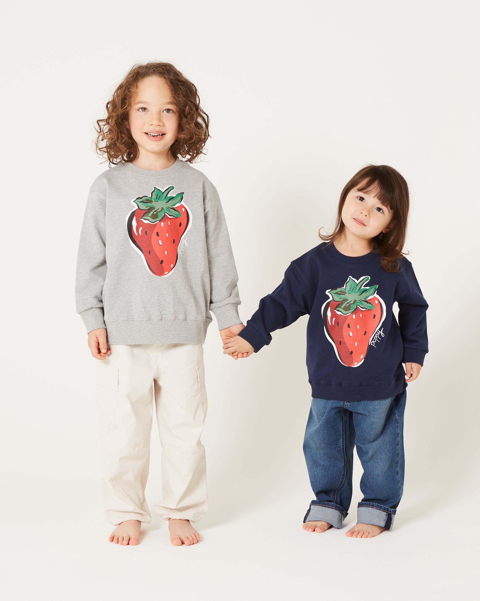 KIDS strawberry printed sweatshirts (Navy)