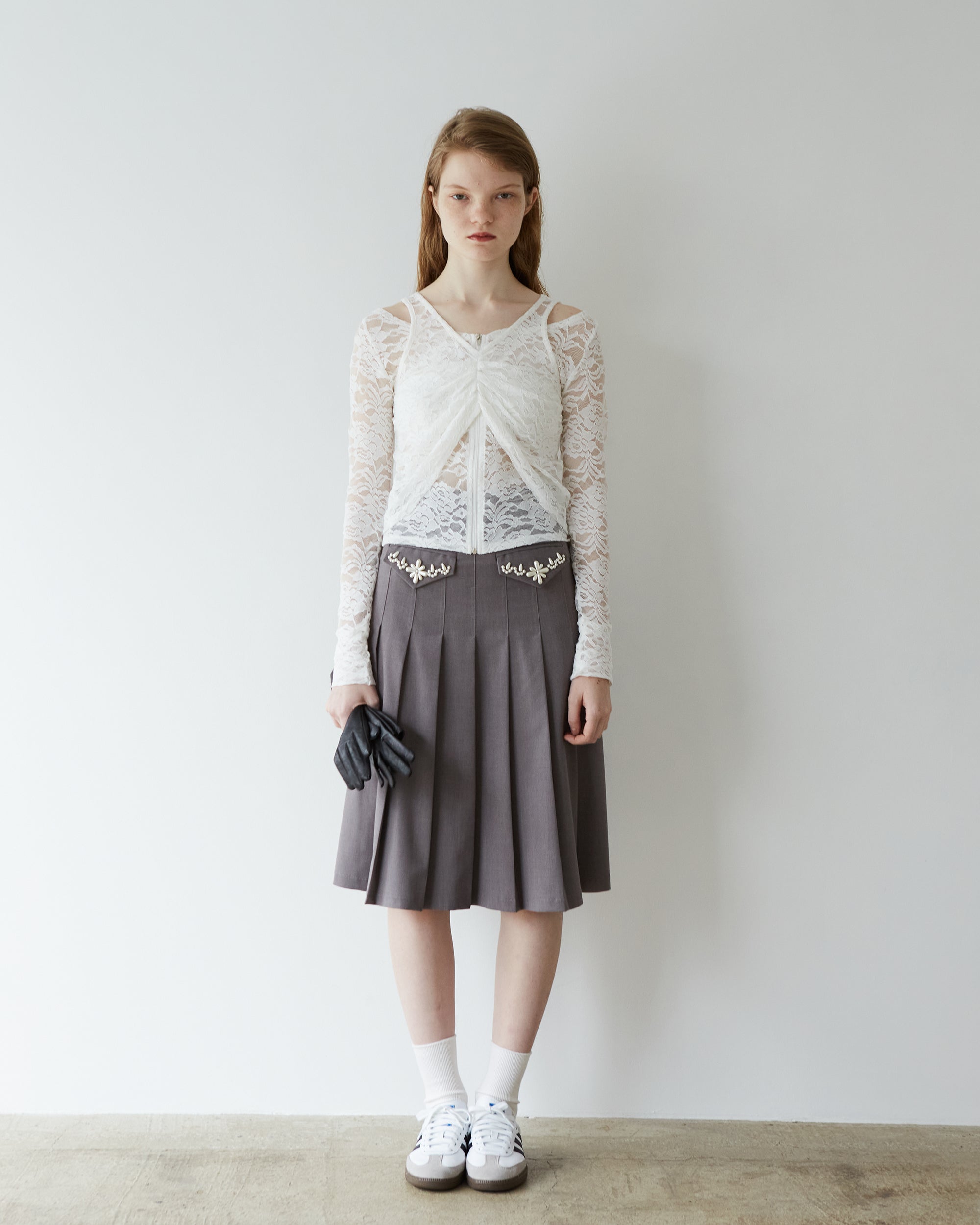 Lace layered round tops (white)