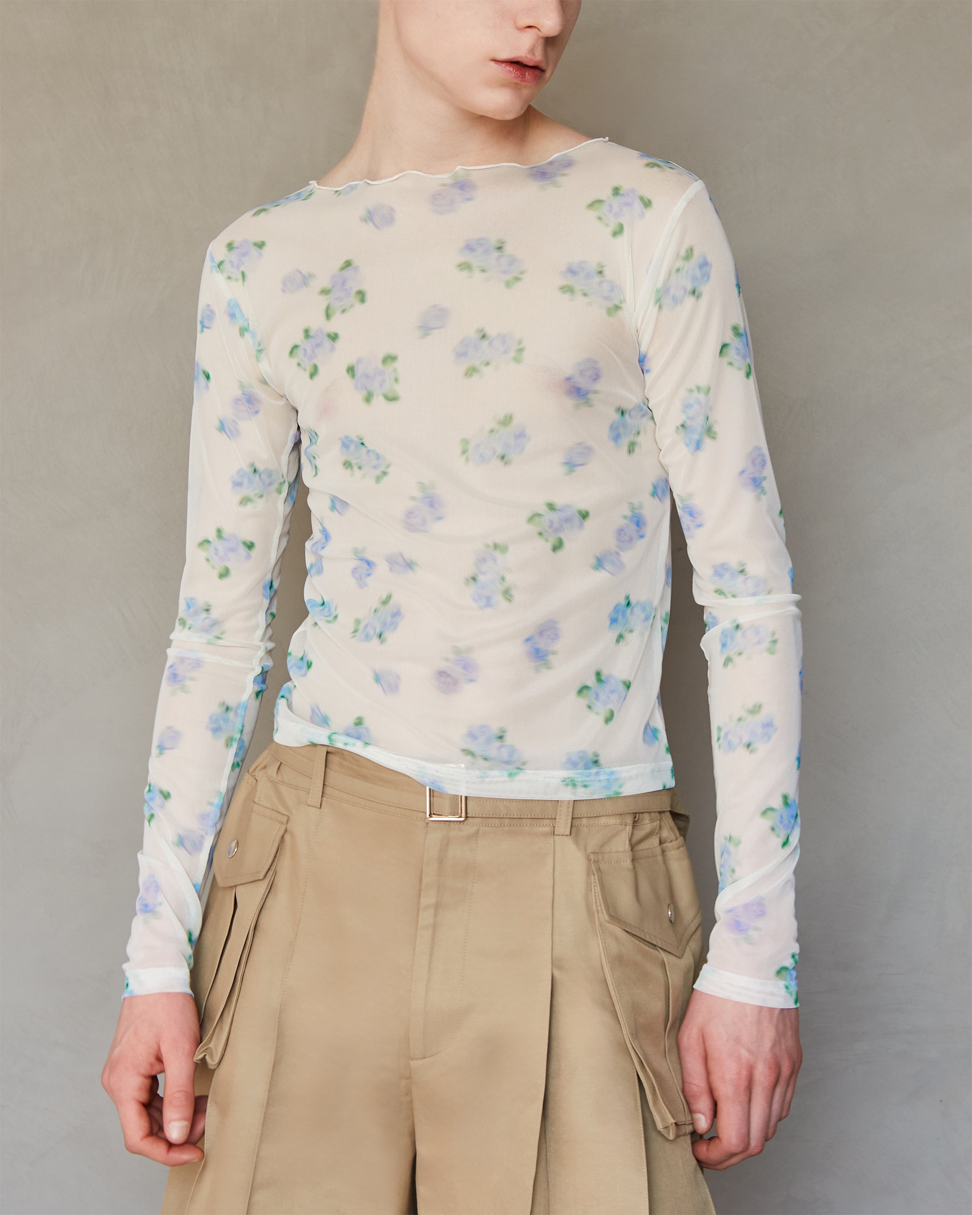 Blue blurred flower see-through tops (round neck)