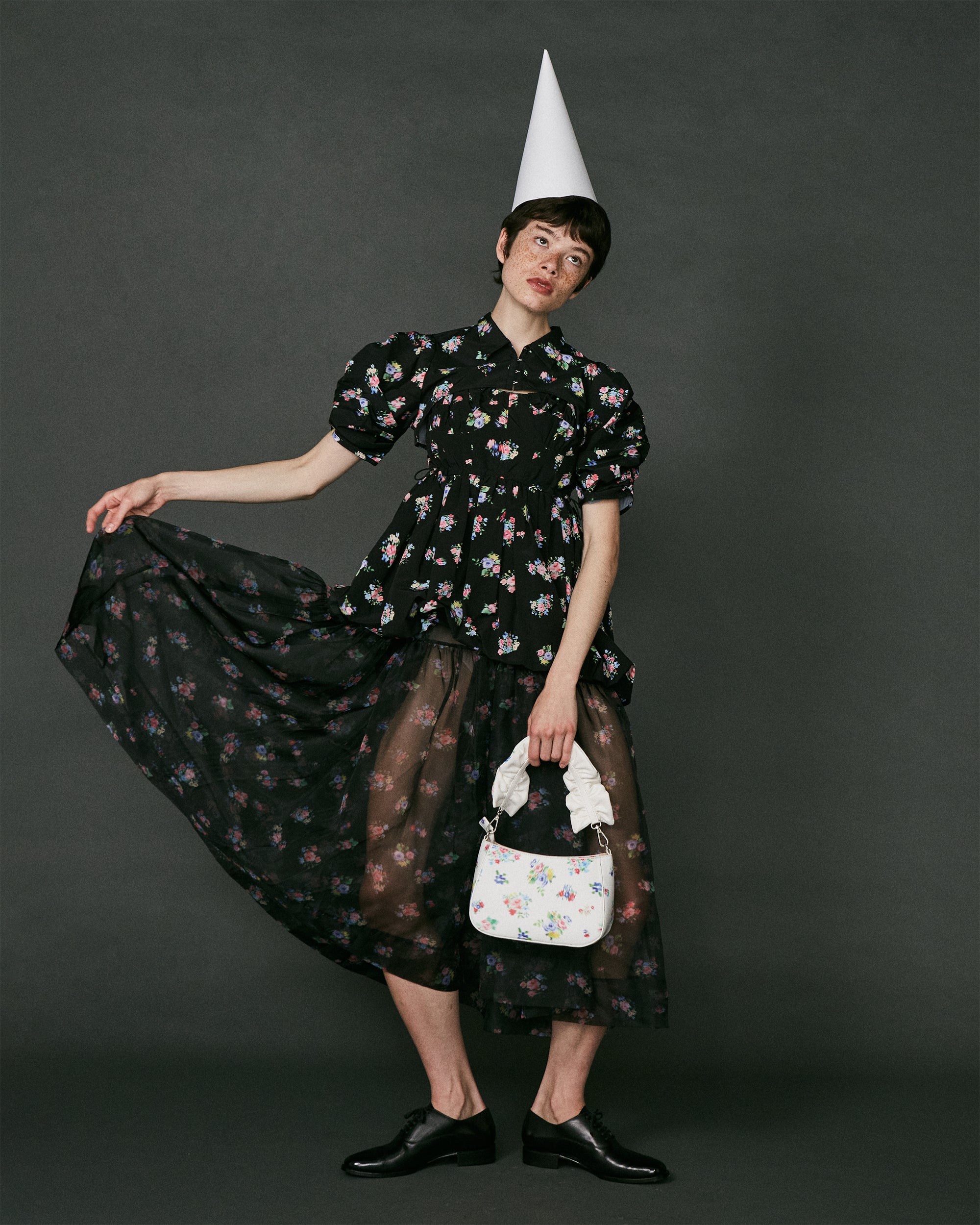 Balloon flower cami tunic (black flower)