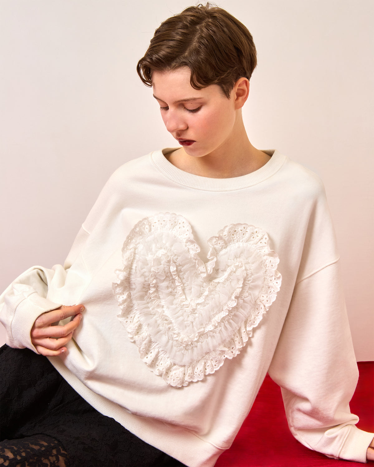 Cotton lace heart sweatshirt