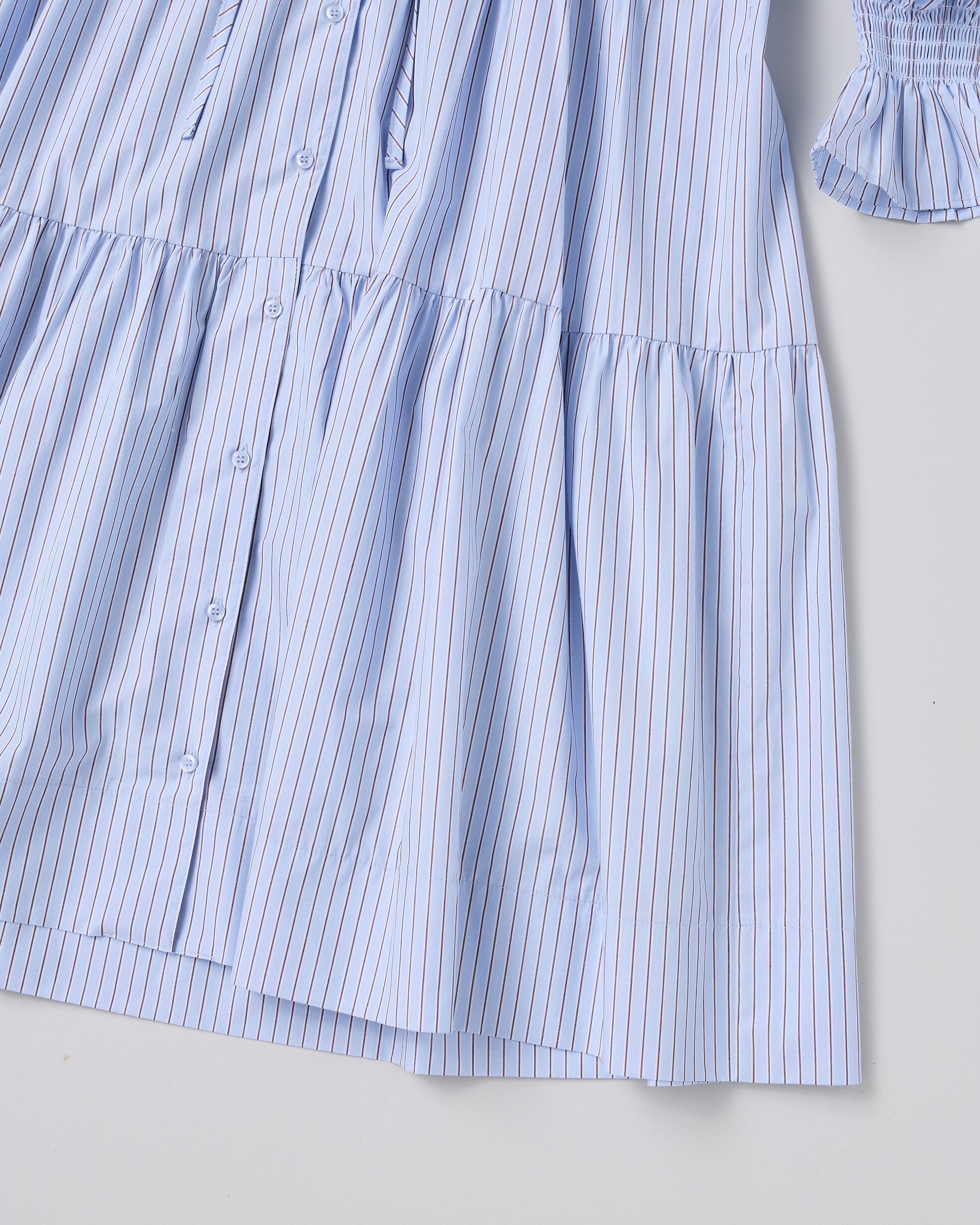 Hoodie tiered one-piece (stripe)