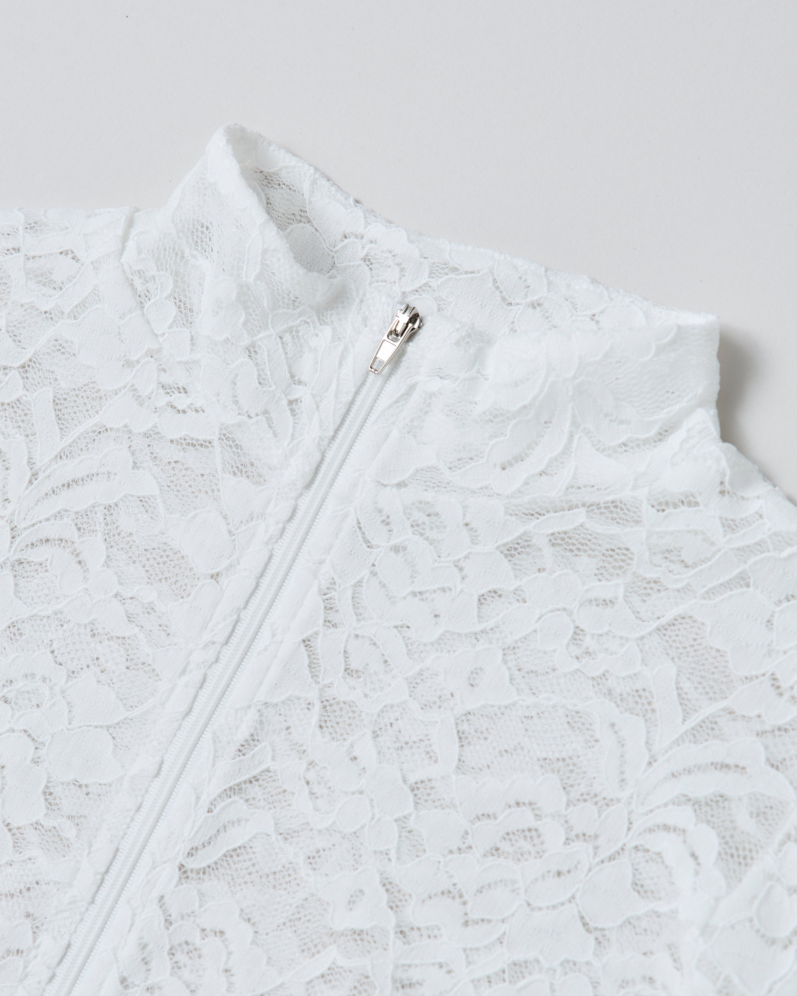 Lace layered high neck tops (white)