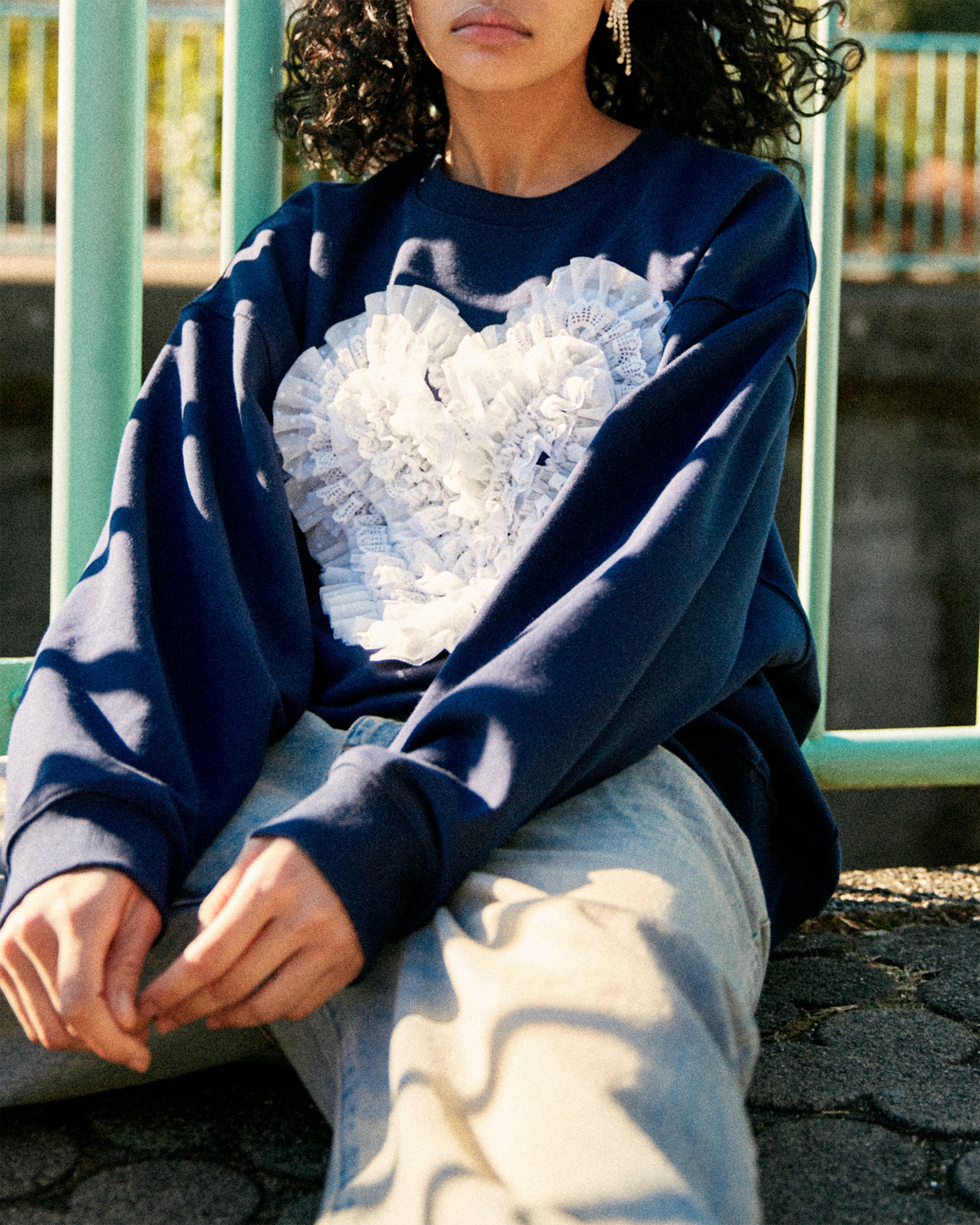 Heart dot tulle sweatshirt (navy)
