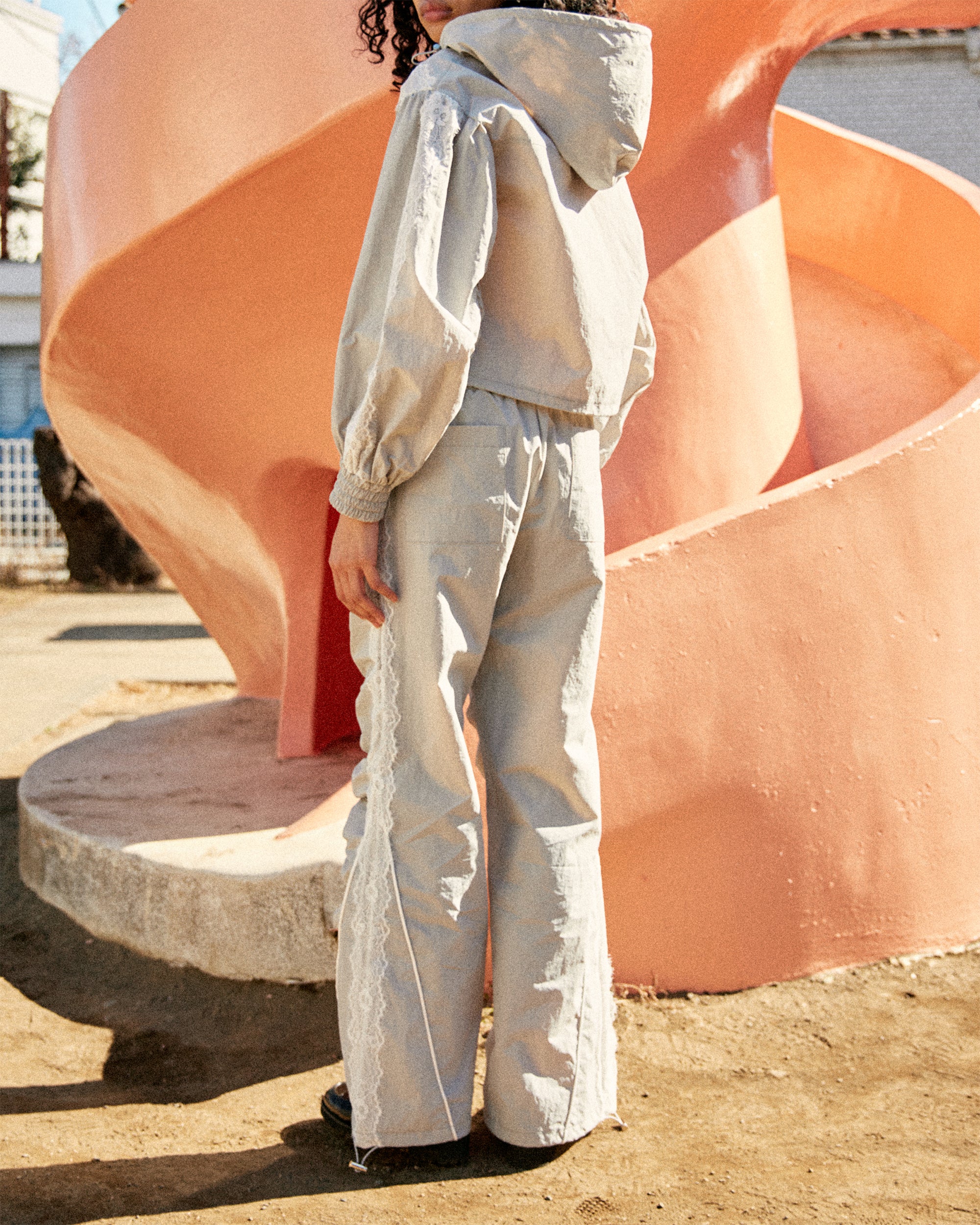 Lace nylon short hoodie