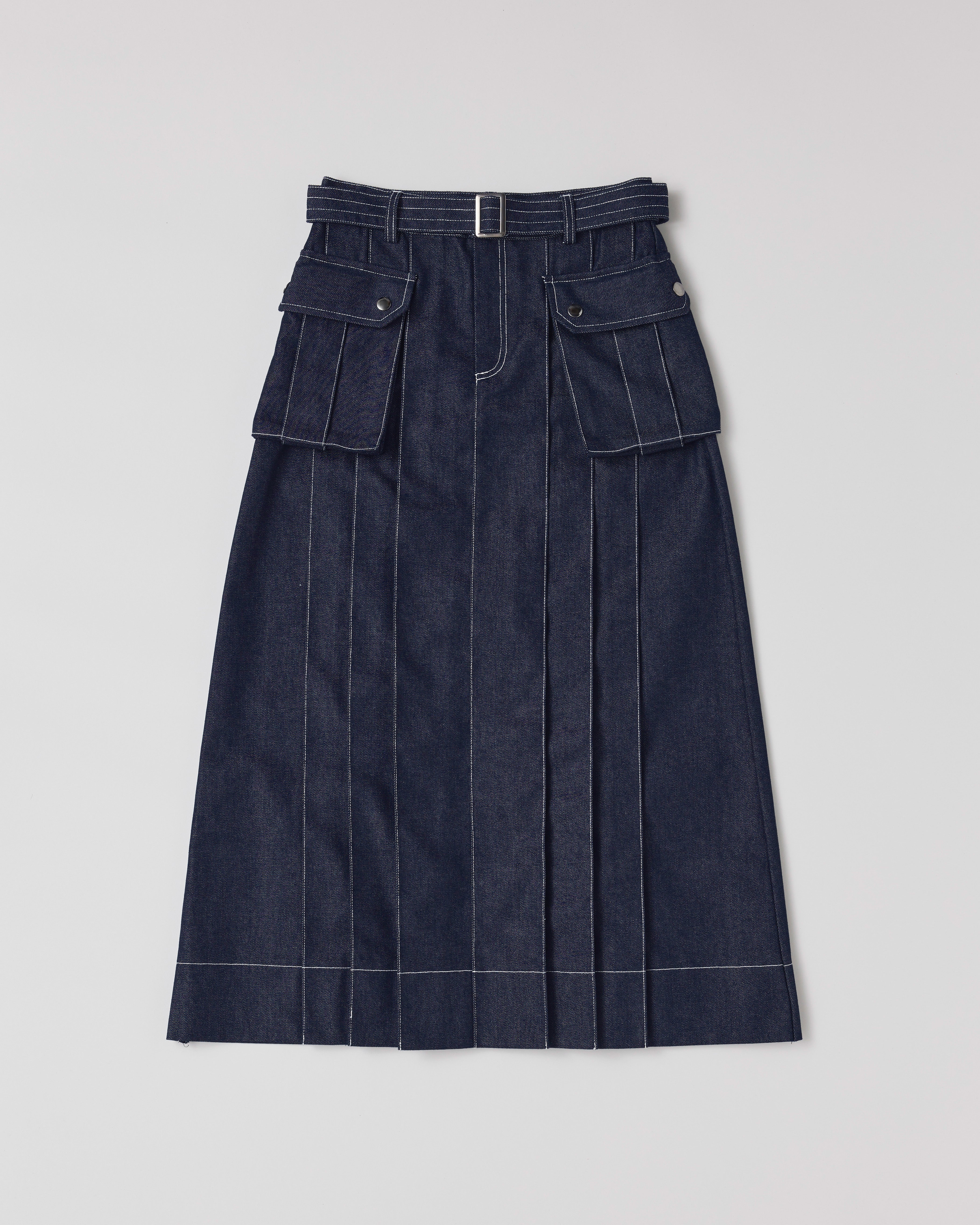 Pleated long denim skirt