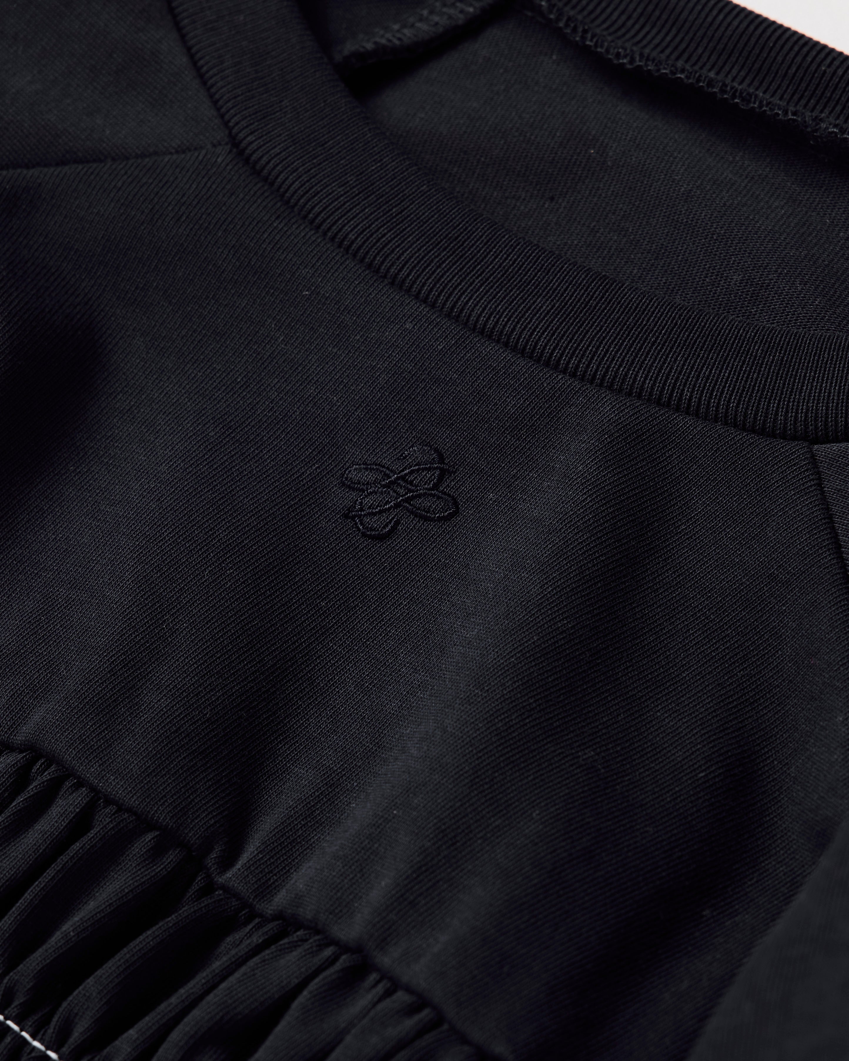 Tiered frill sleeve shirring t-shirt