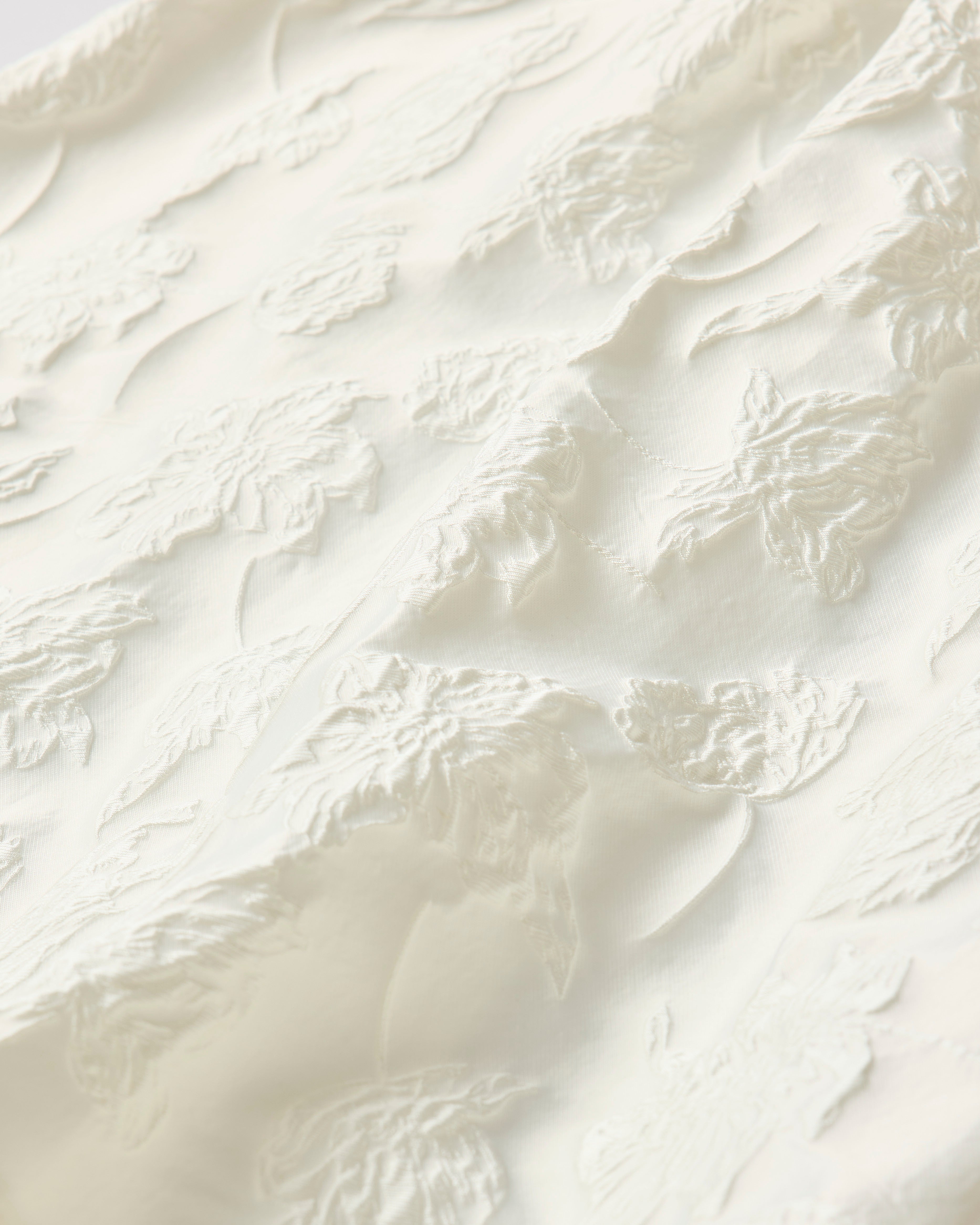 Balloon sleeve cocoon dress