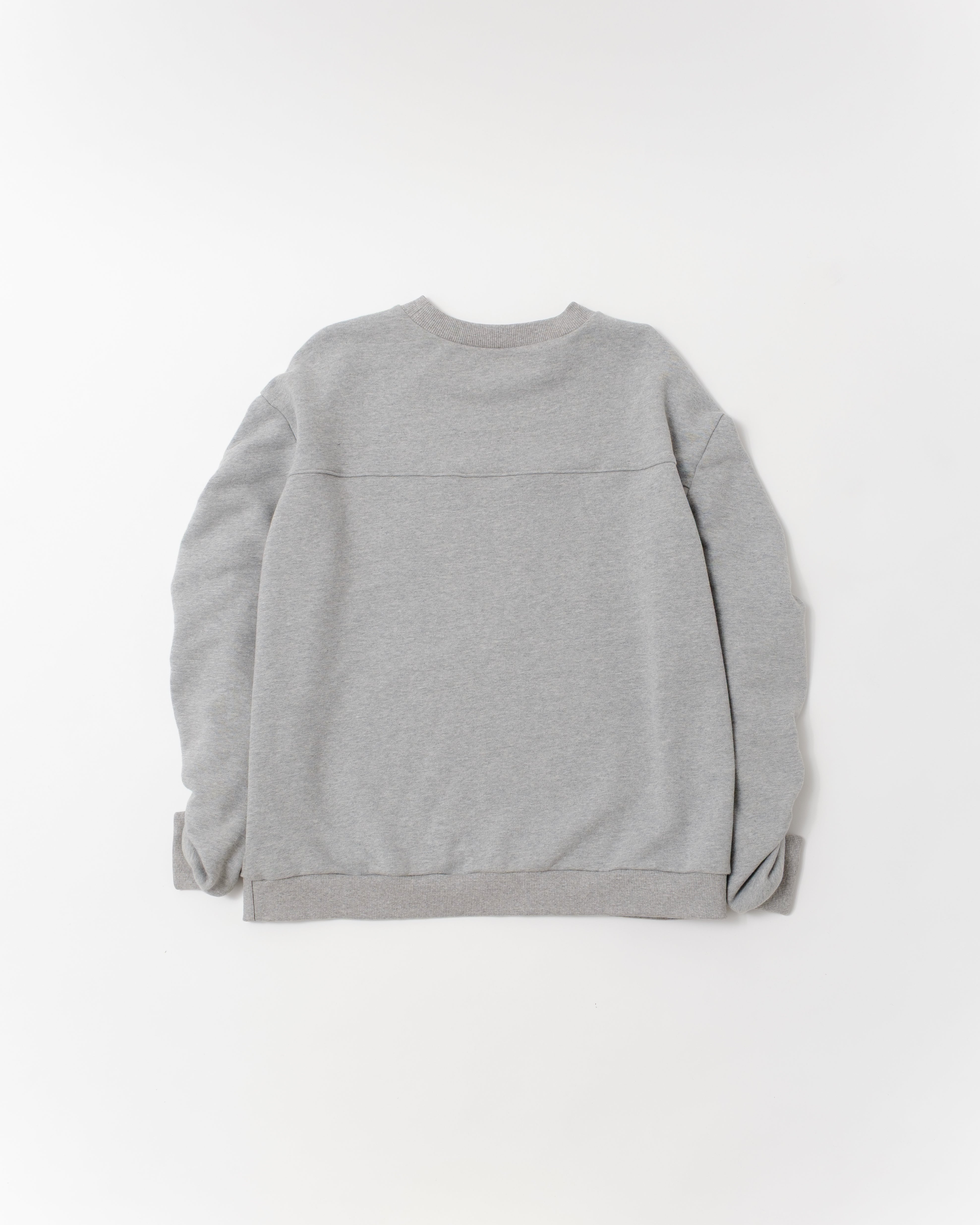 Gather sleeve sweatshirt