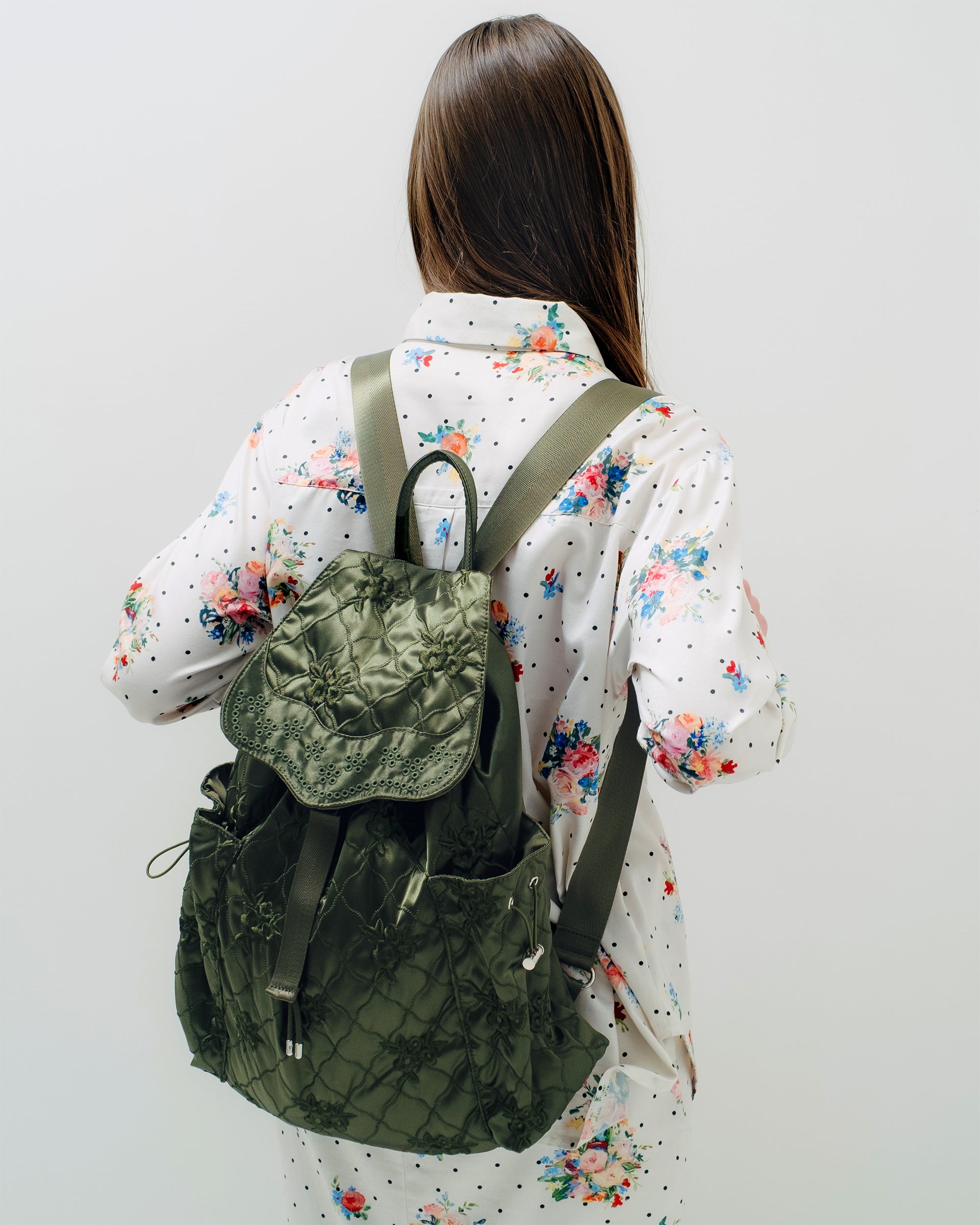 pointe backpack (khaki)