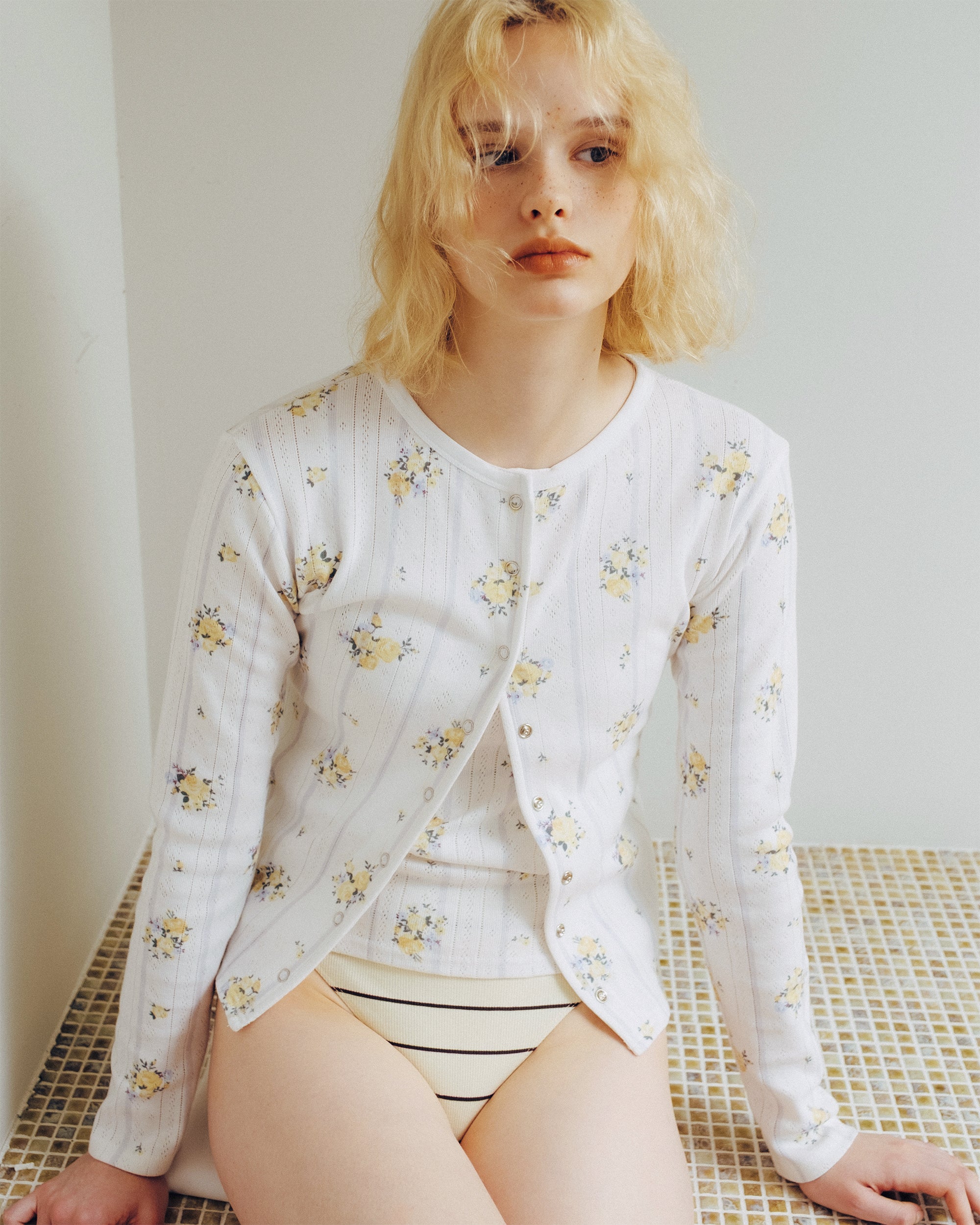 Tender bloom eyelet top