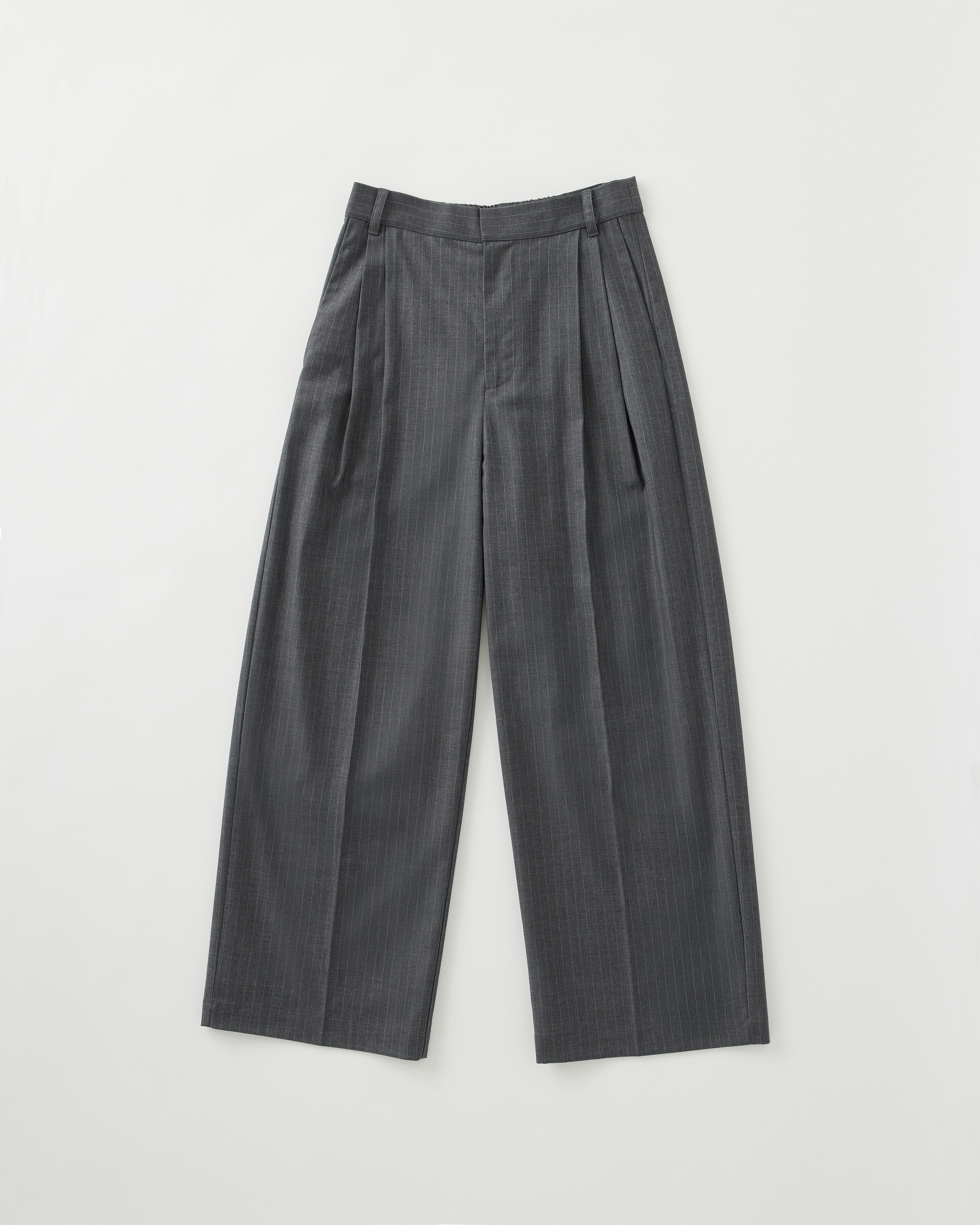 Double-tucked straight pants