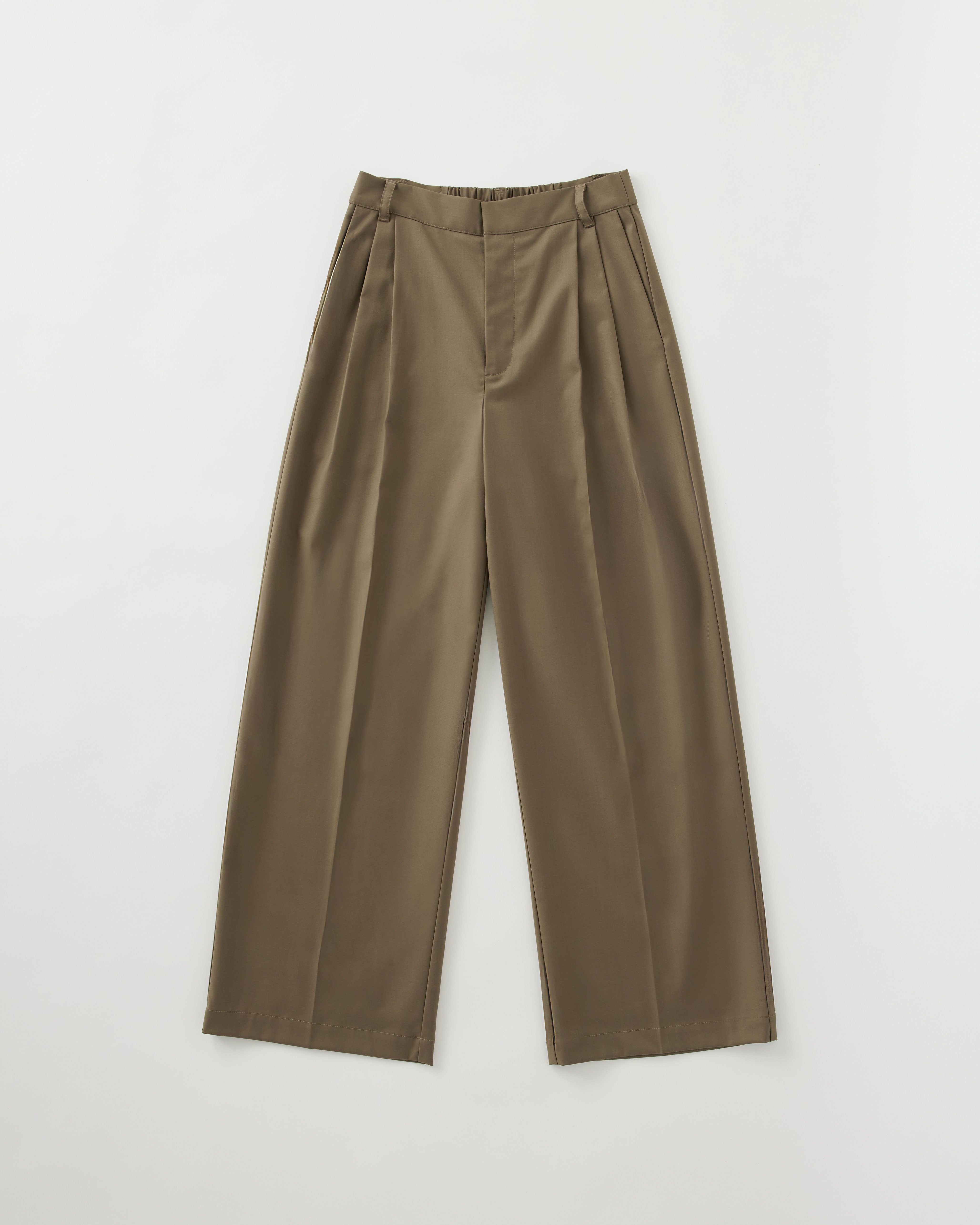Double-tucked straight pants