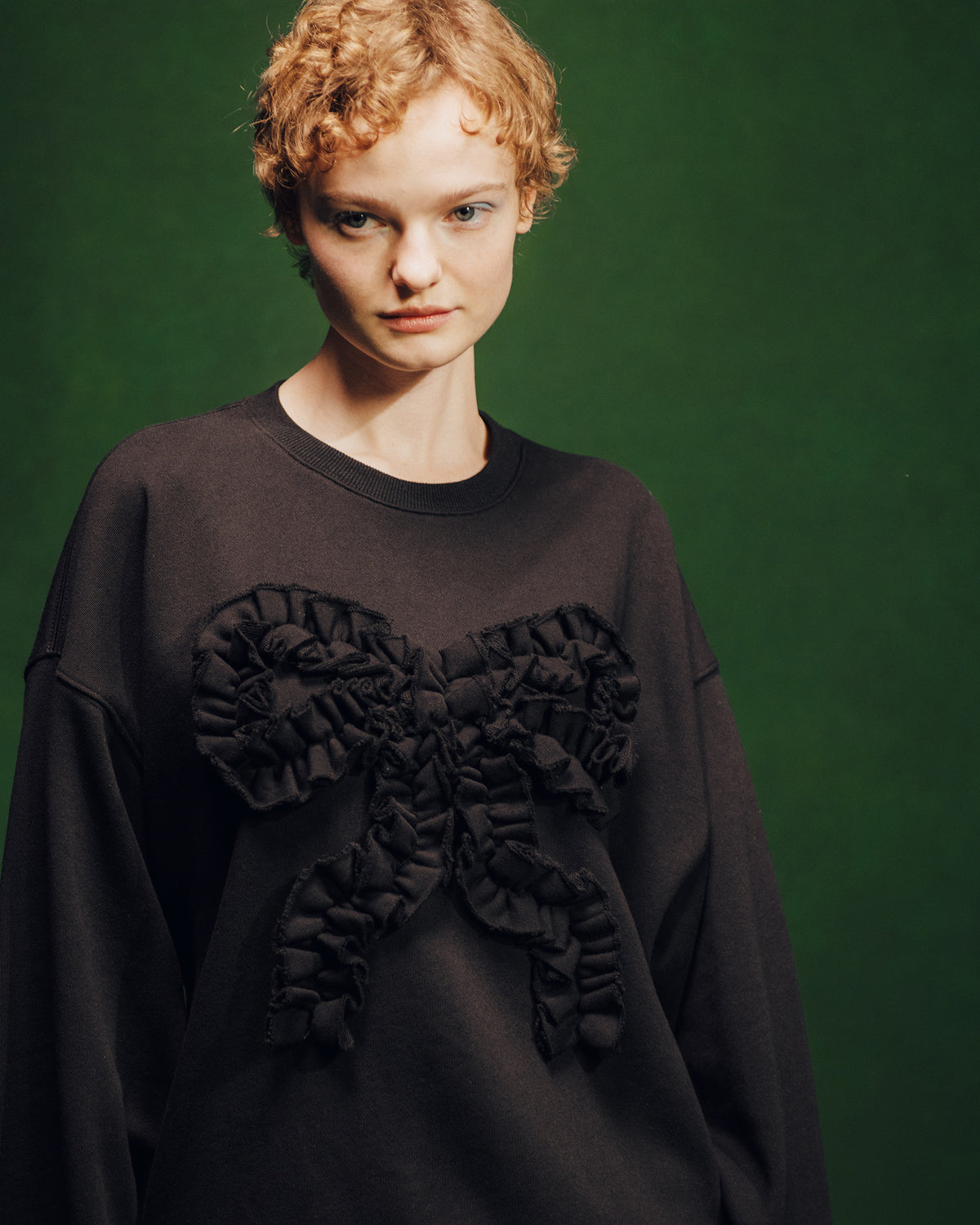 Ribbon gathered sweatshirt