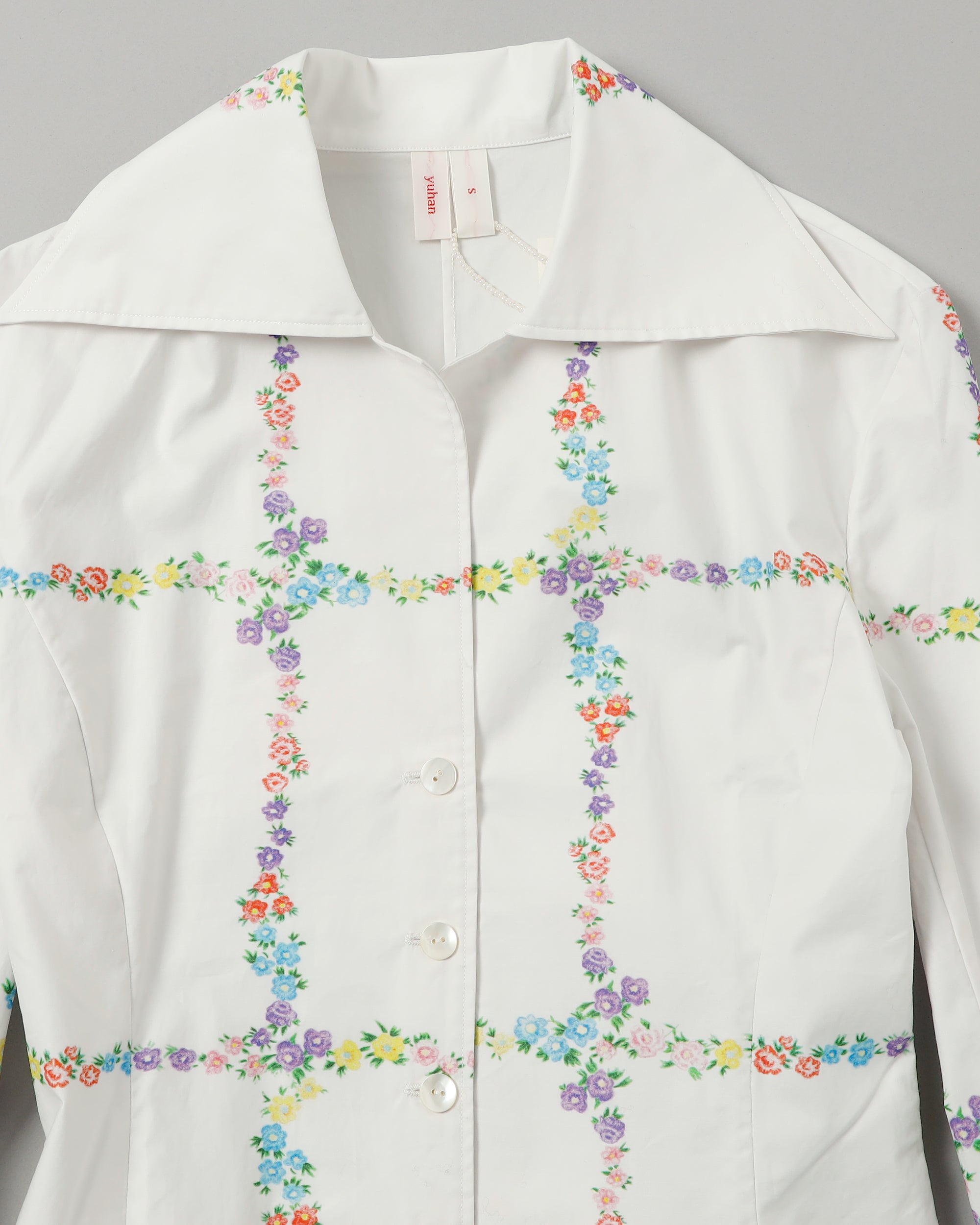 <b>yuhan wang</b><br>floral checked blouse