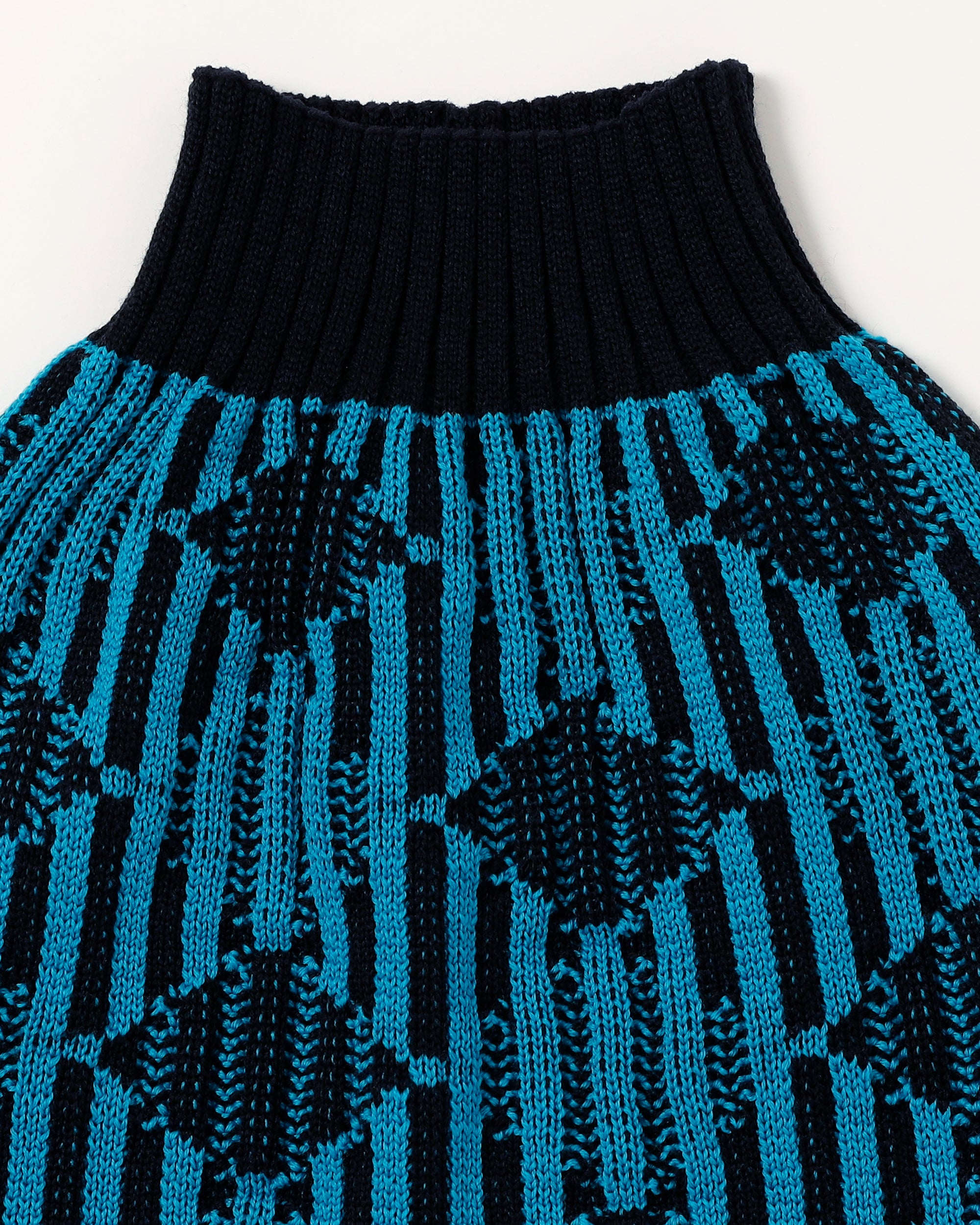 <b>Nadia Wire</b><br>mini diamond skirt / blue