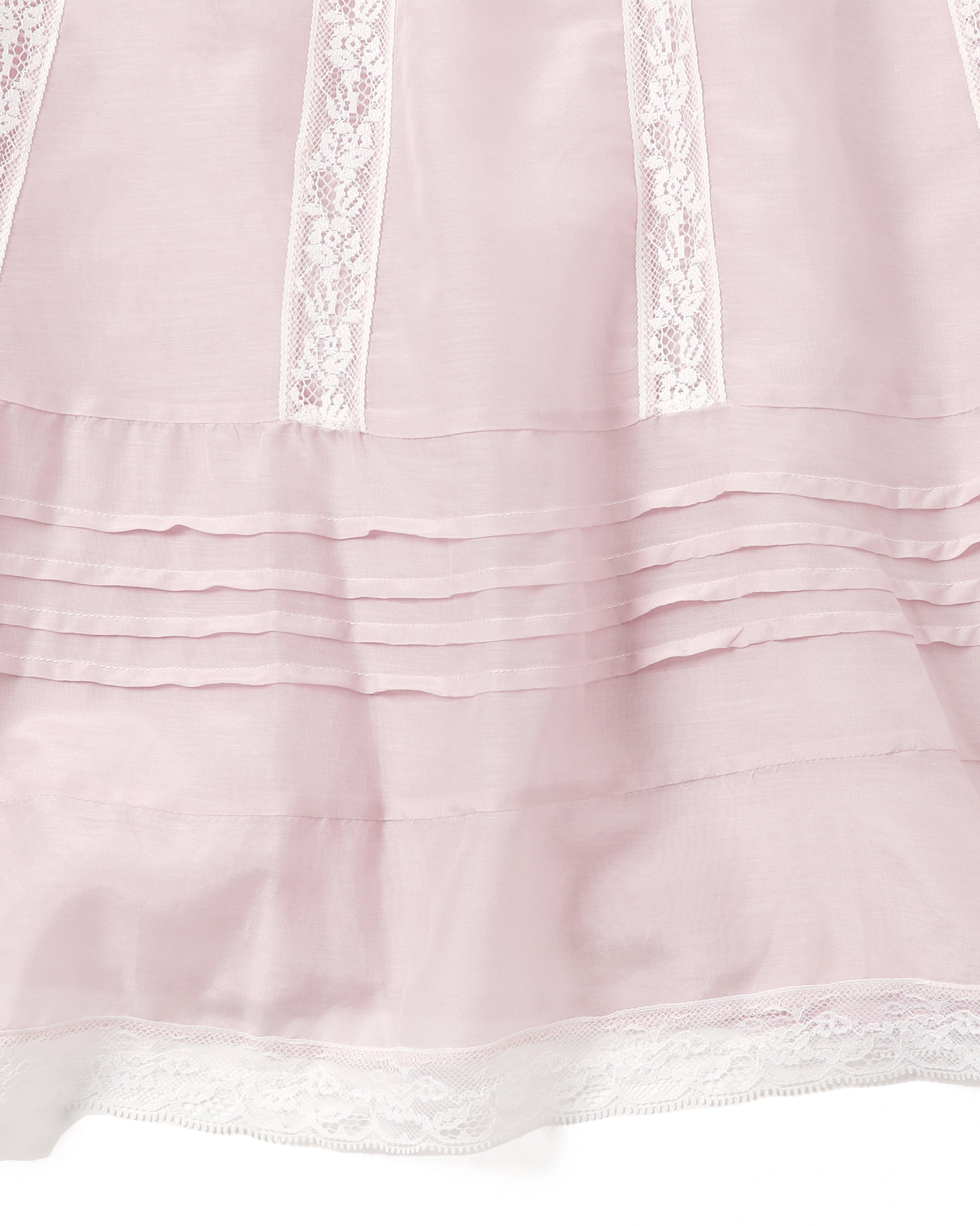 <b>yuhan wang</b><br>lace trimmed skirt / pink