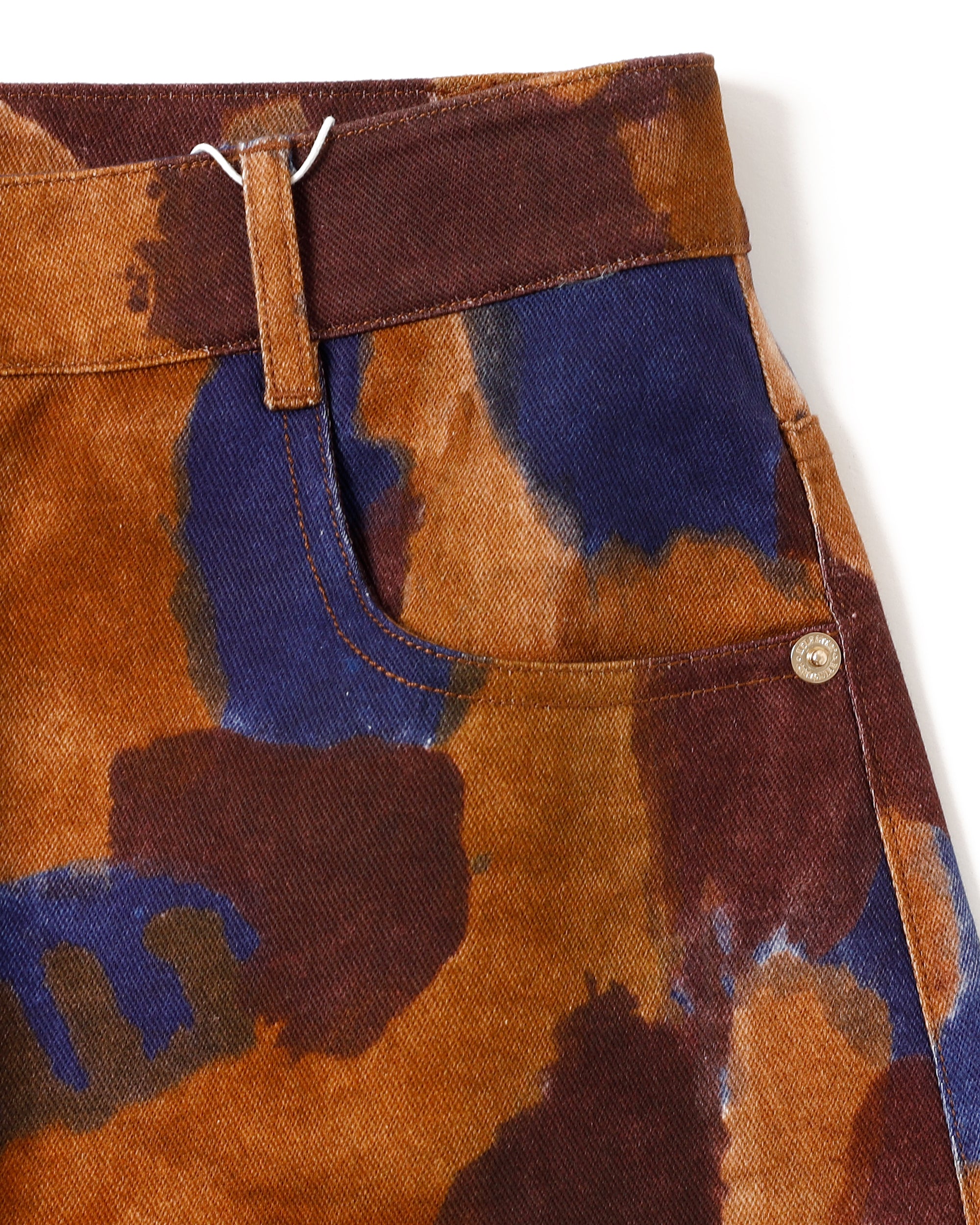 <b>HELMSTED</b><br>EMMA JEANS