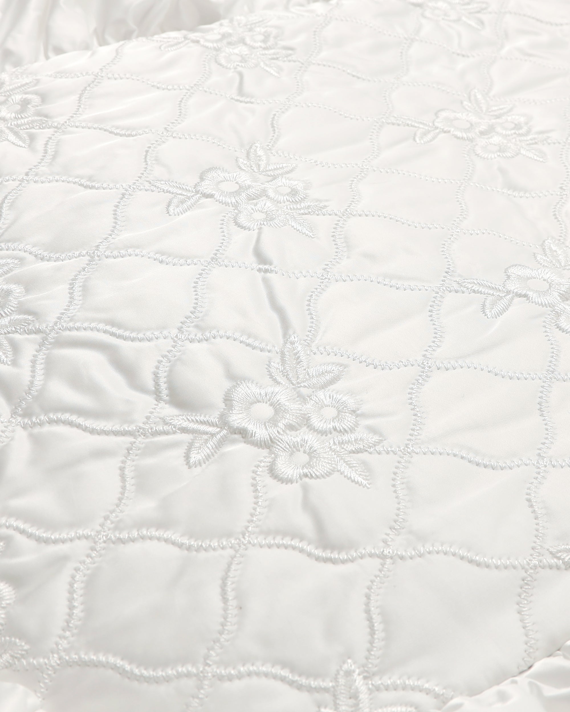 flower wave quilting tote (white)