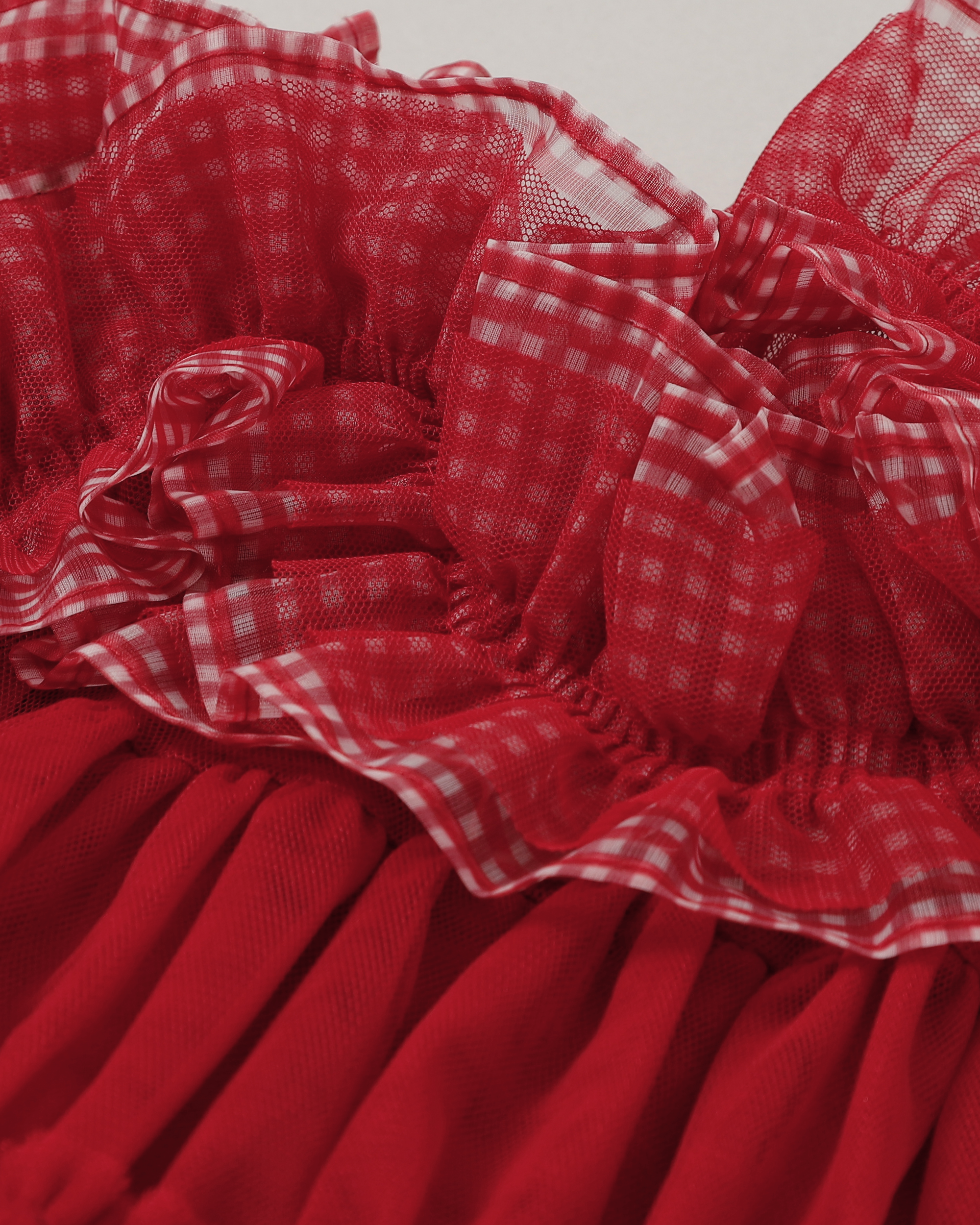 Gather frill tulle dress