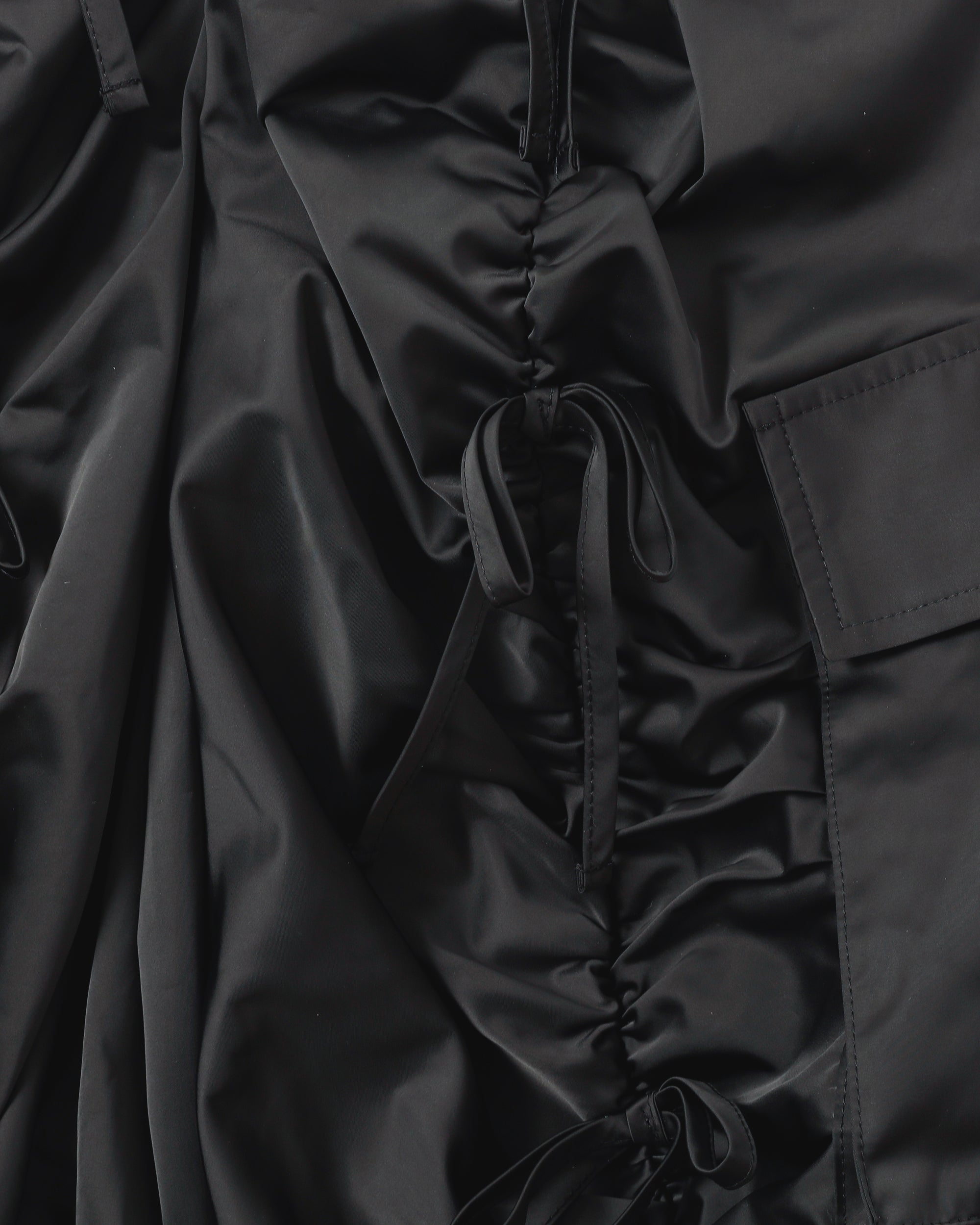 Gather ribbon cargo pants (black)