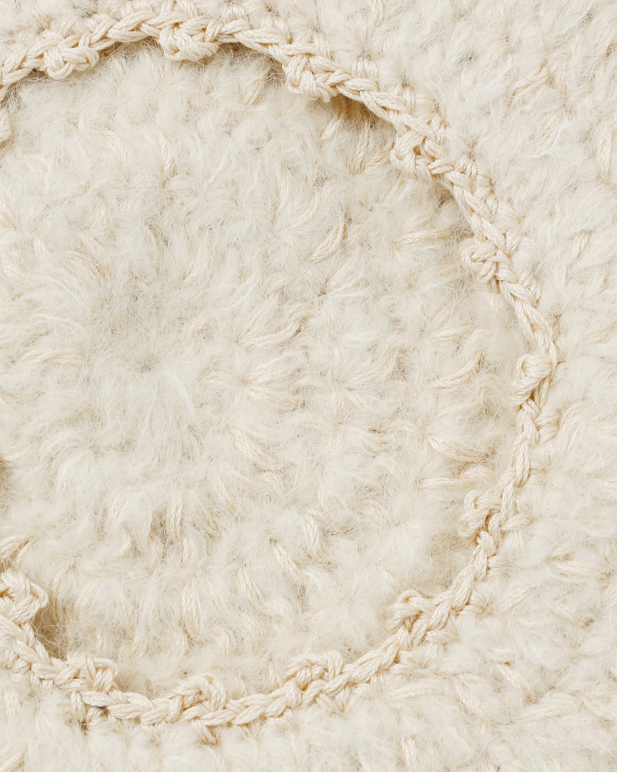 <b>AYNI</b><br>PLUMS beret (ivory)