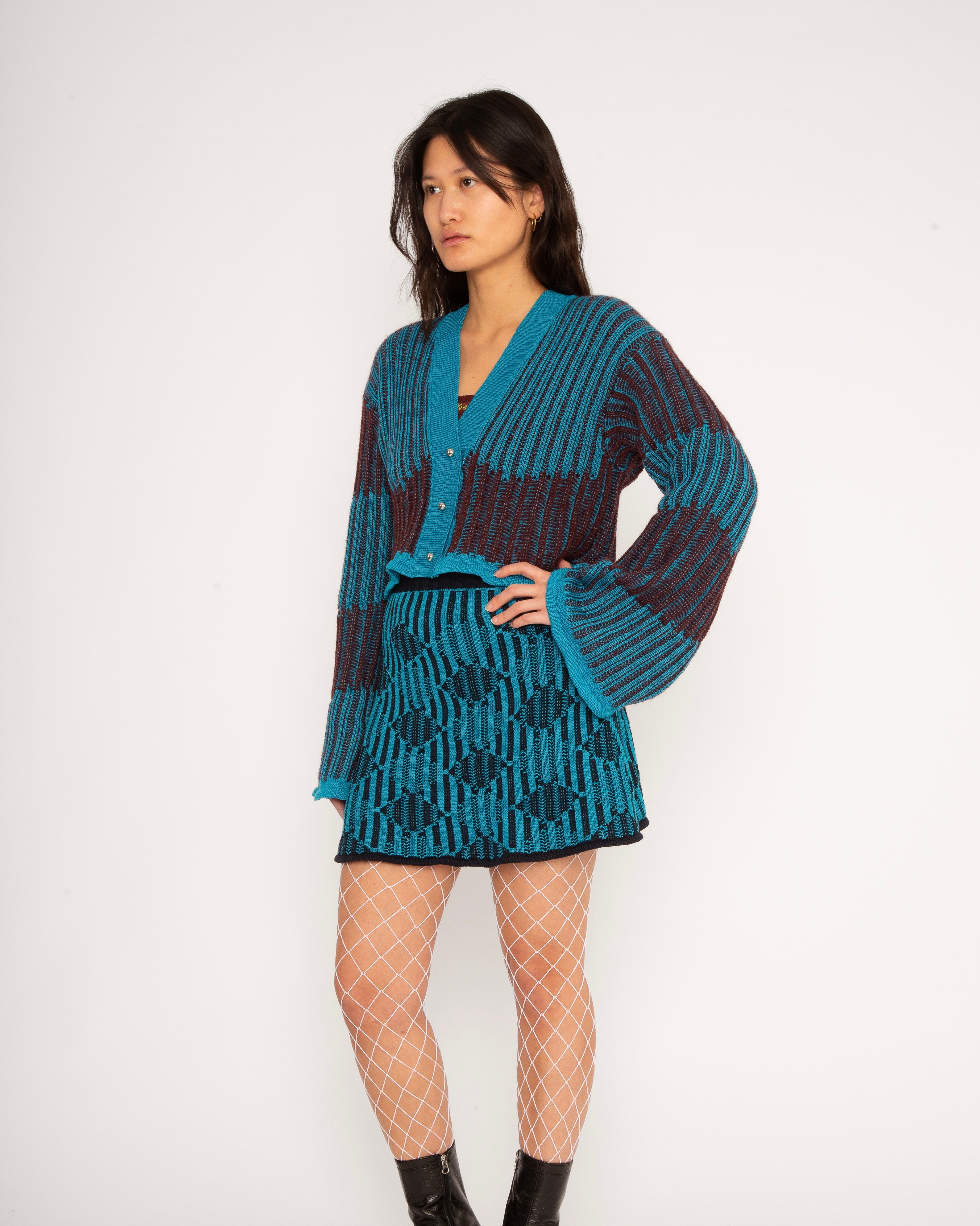 <b>Nadia Wire</b><br>mini diamond skirt / blue