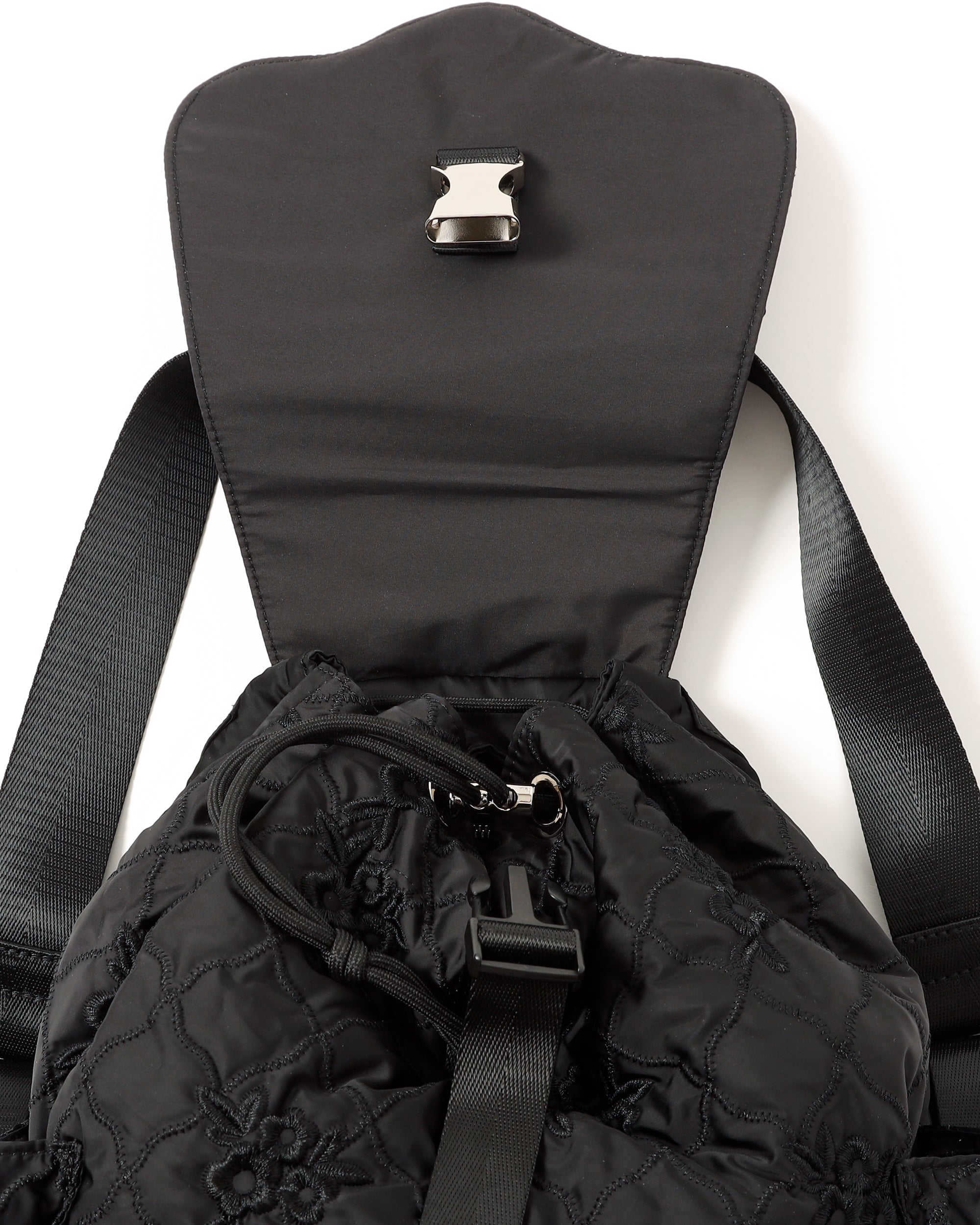 pointe backpack (black)
