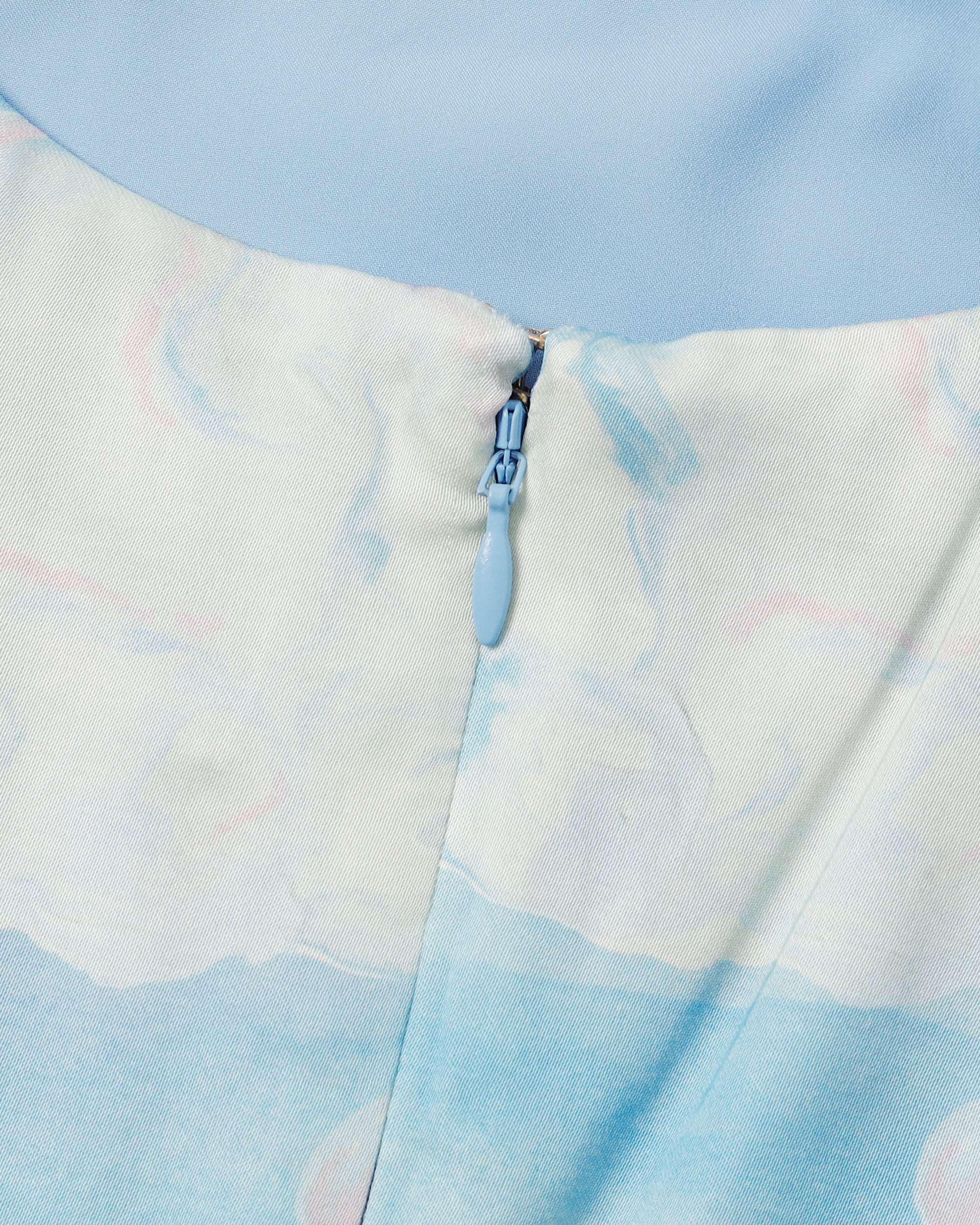 <b>HELMSTED</b><br>Magnolia Top