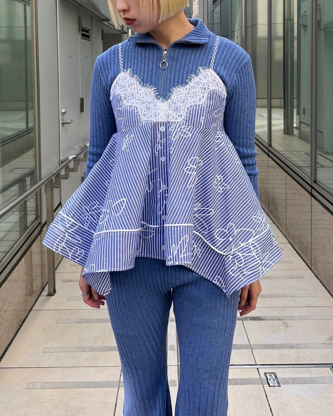 Garter cut rib zip top (high-neck)
