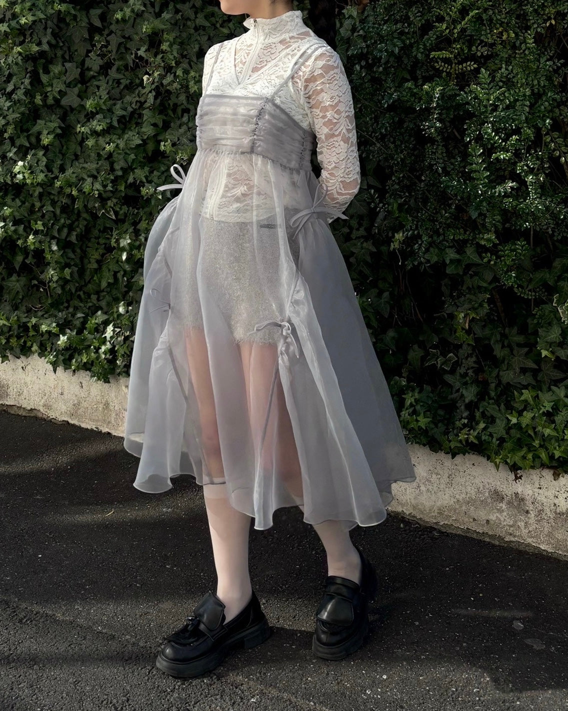 Lace layered high neck tops (white)