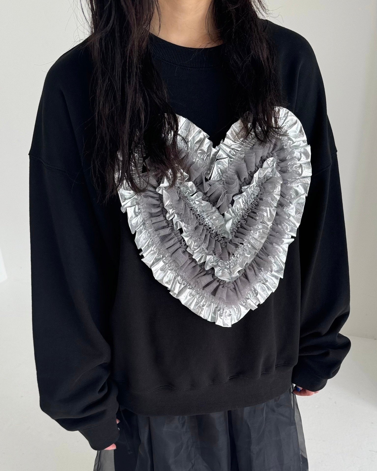 Heart tulle sweatshirt (black)