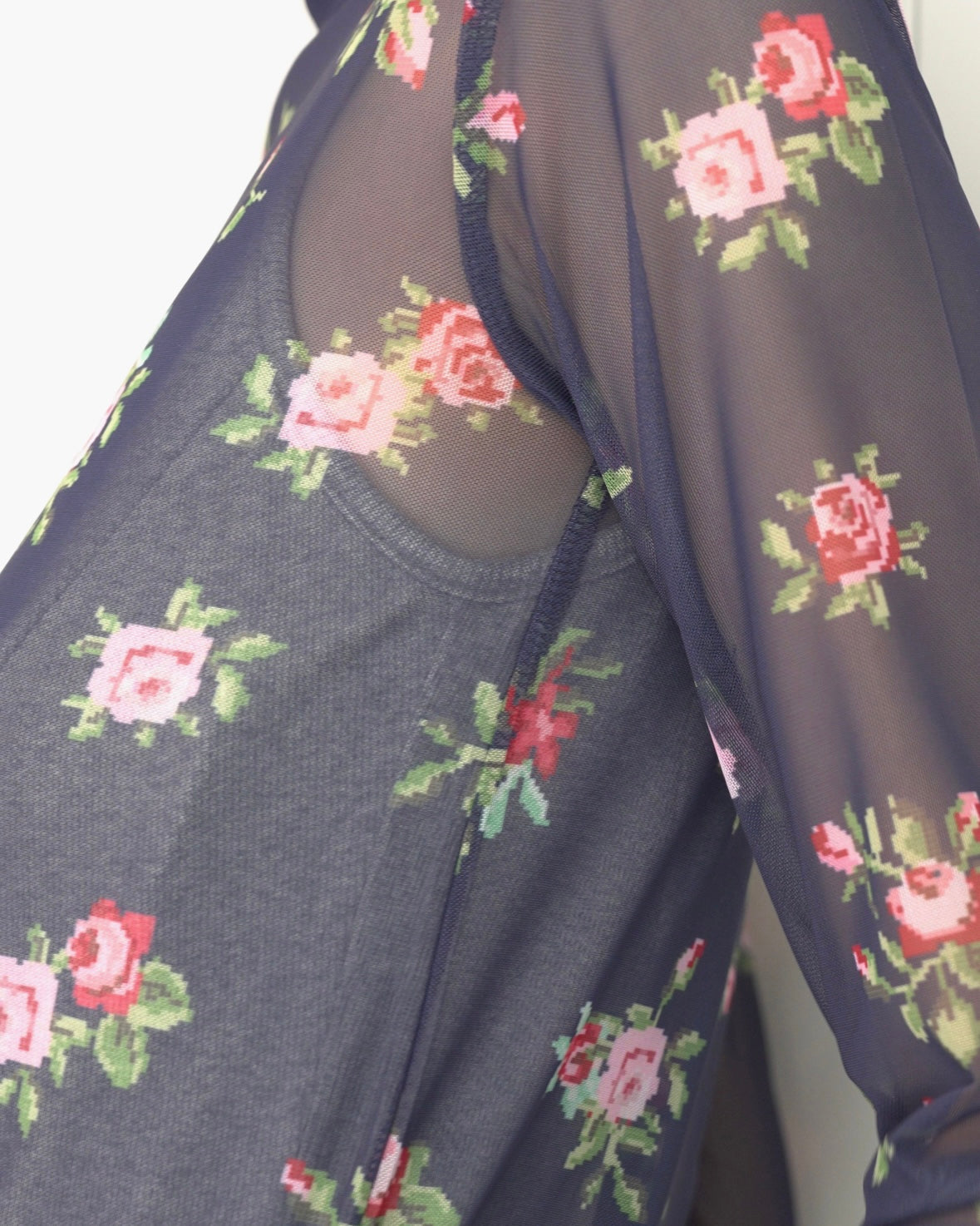 Jacquard grid flower see-through tops (high neck)