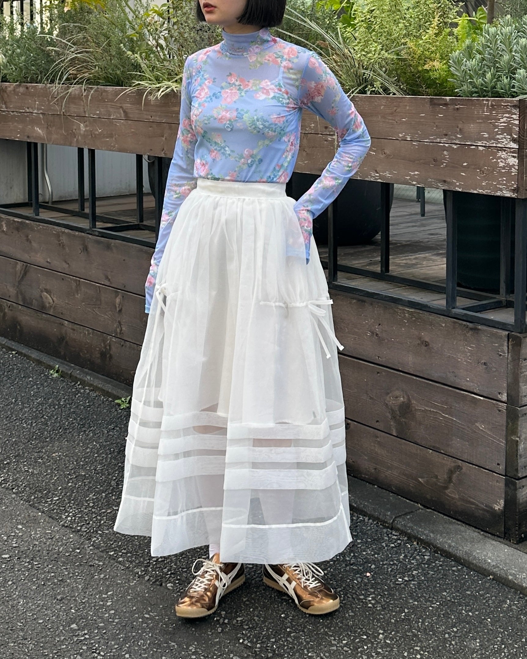 Art blooming flower see-through tops (round neck)