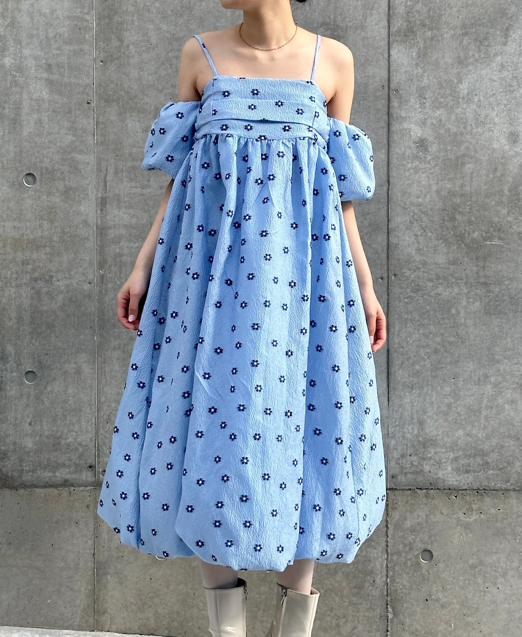 <b>POPPY x sister jane</b><br>Ditsy Daisy Off Shoulders Midi Dress