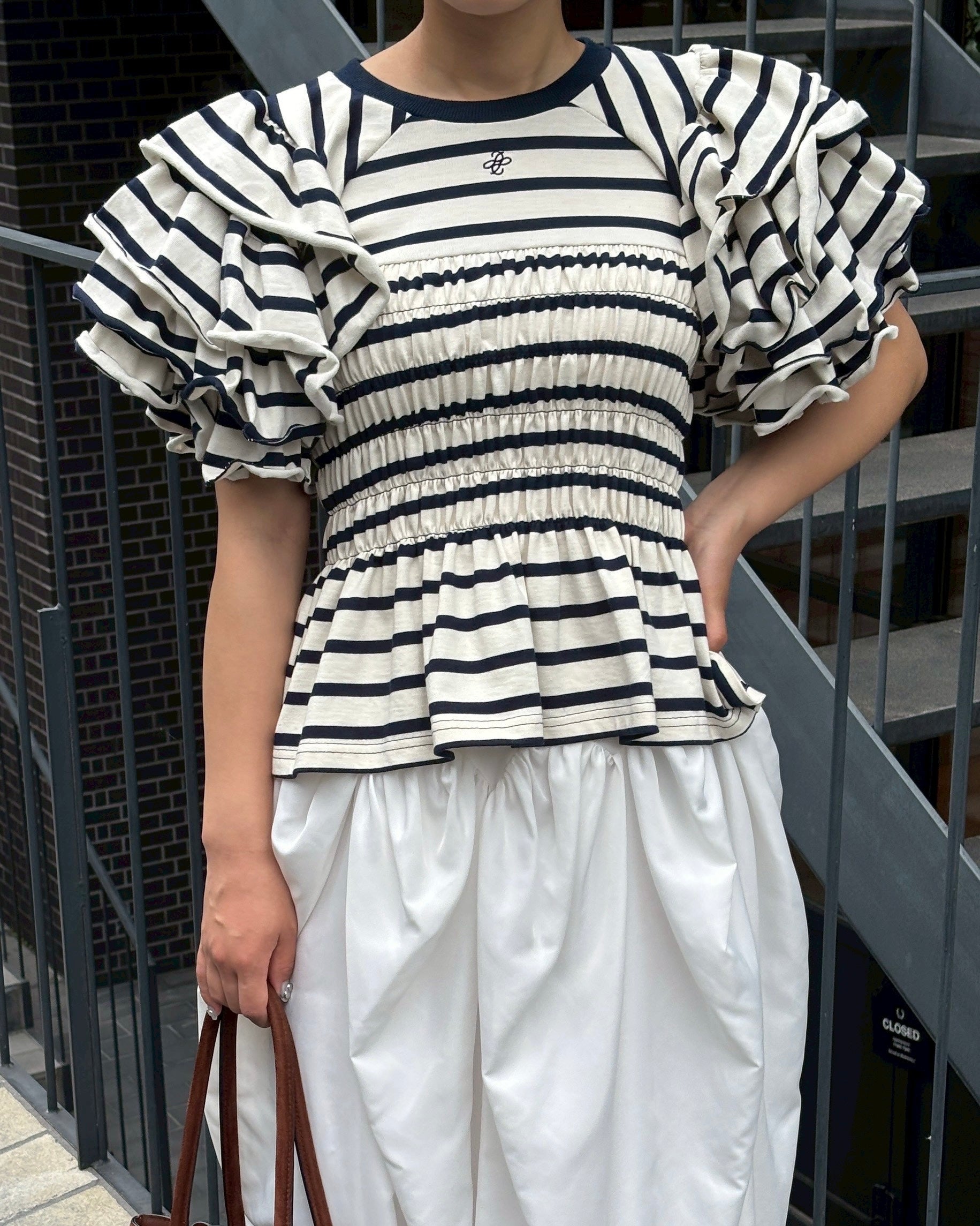 Tiered frill sleeve shirring t-shirt