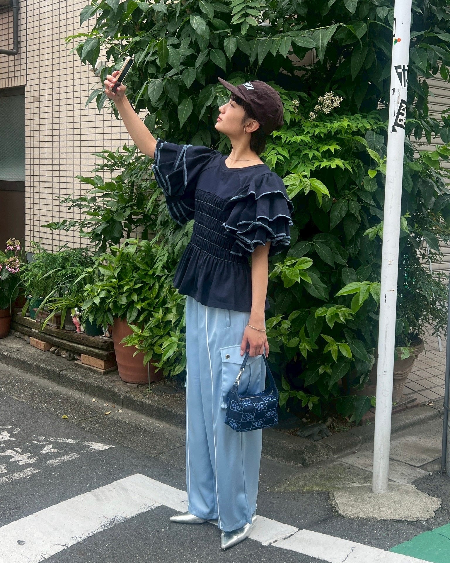 Tiered frill sleeve shirring t-shirt