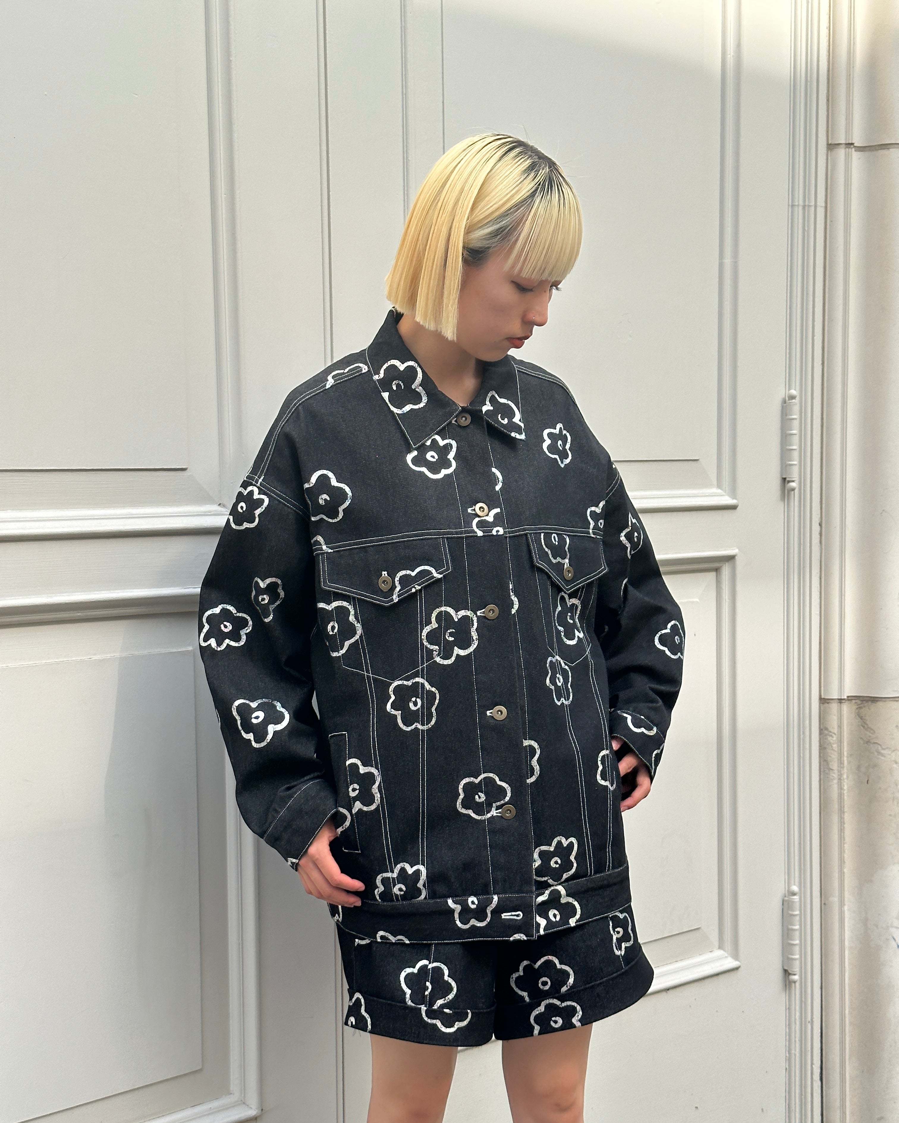 Silver flower half denim pants