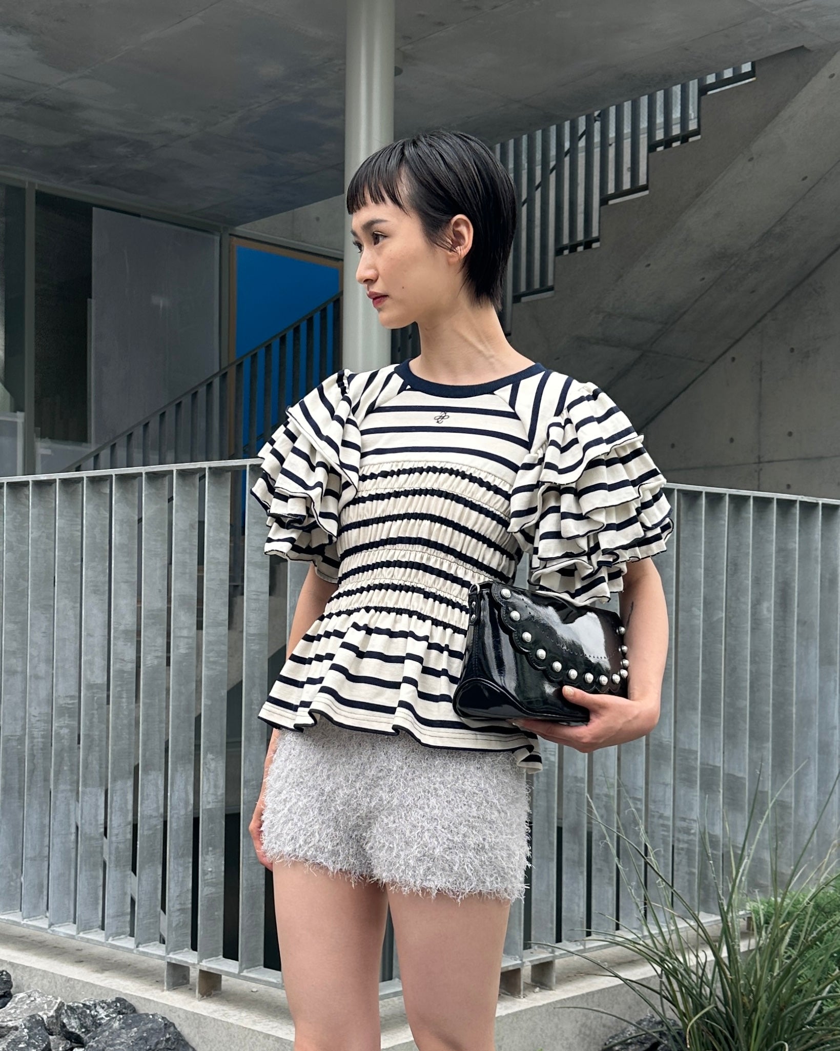 Tiered frill sleeve shirring t-shirt