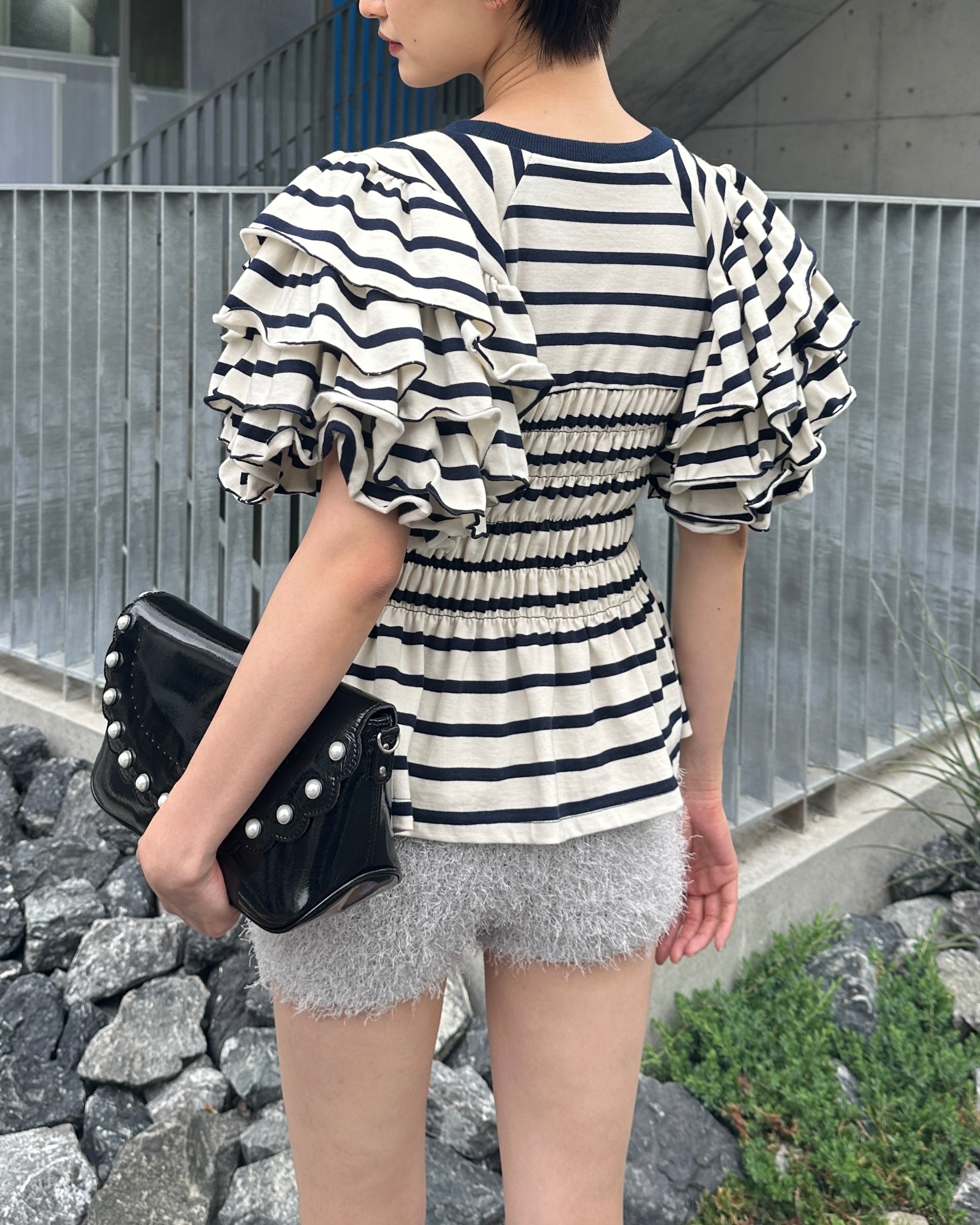 Tiered frill sleeve shirring t-shirt