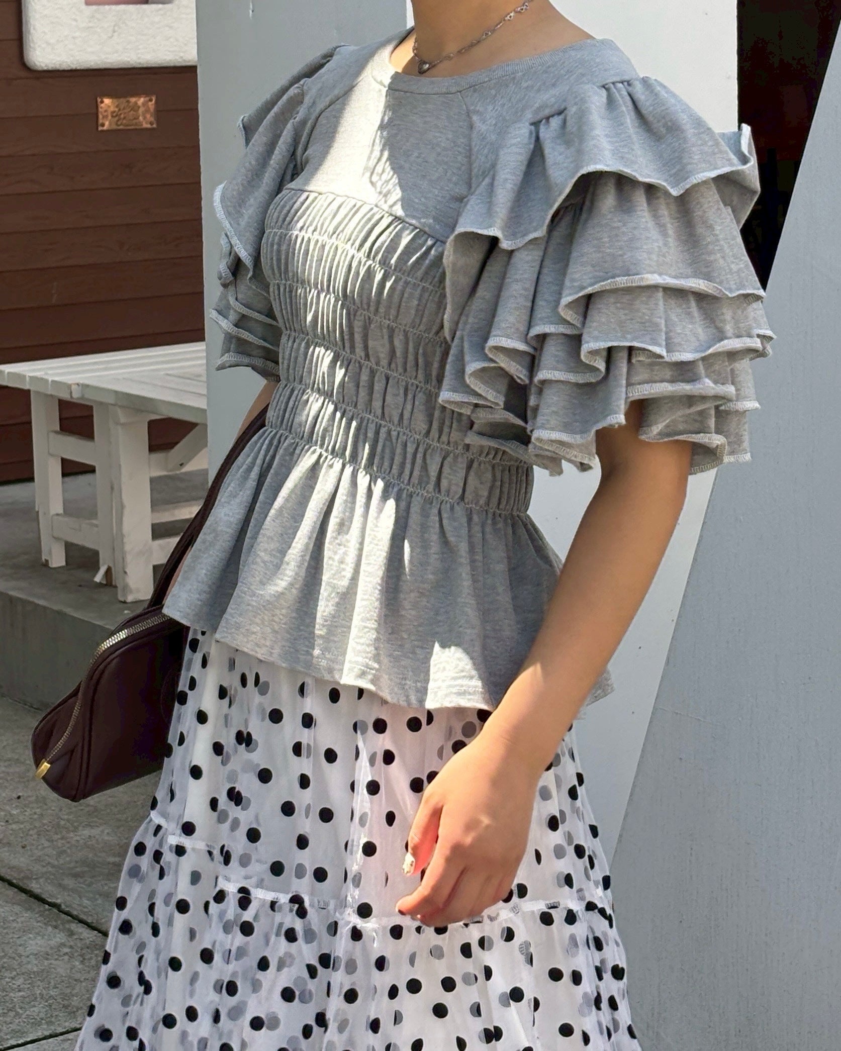 Tiered frill sleeve shirring t-shirt