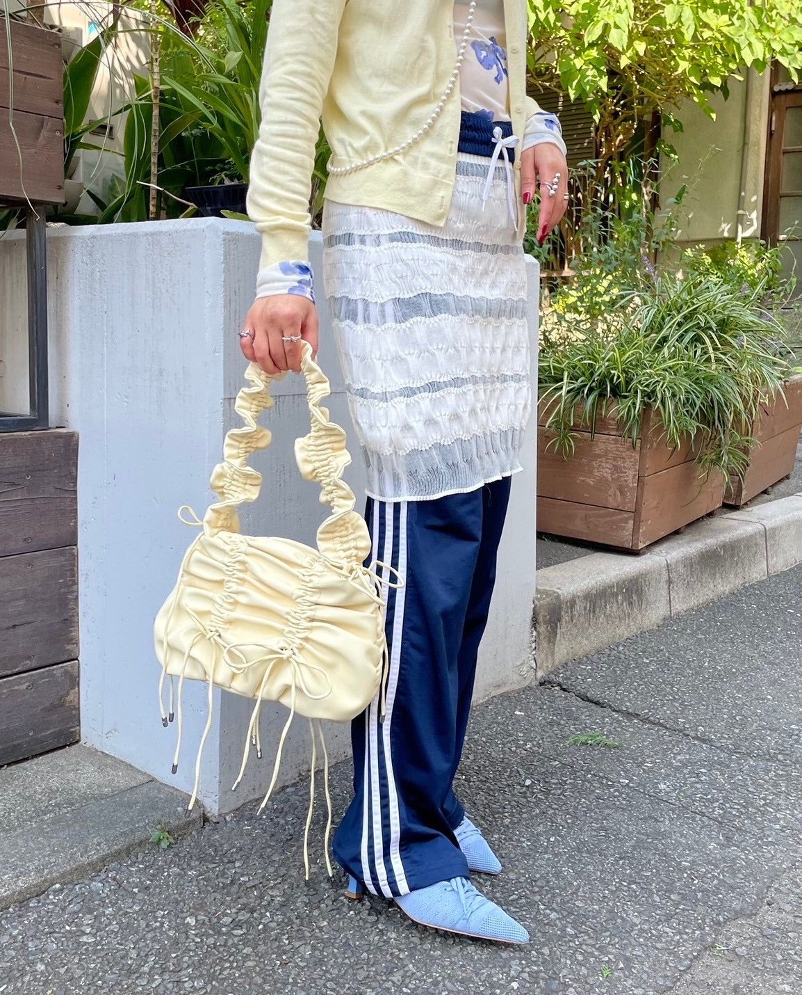 <b>Nadia Wire</b><br>Mini Bubble Skirt / White