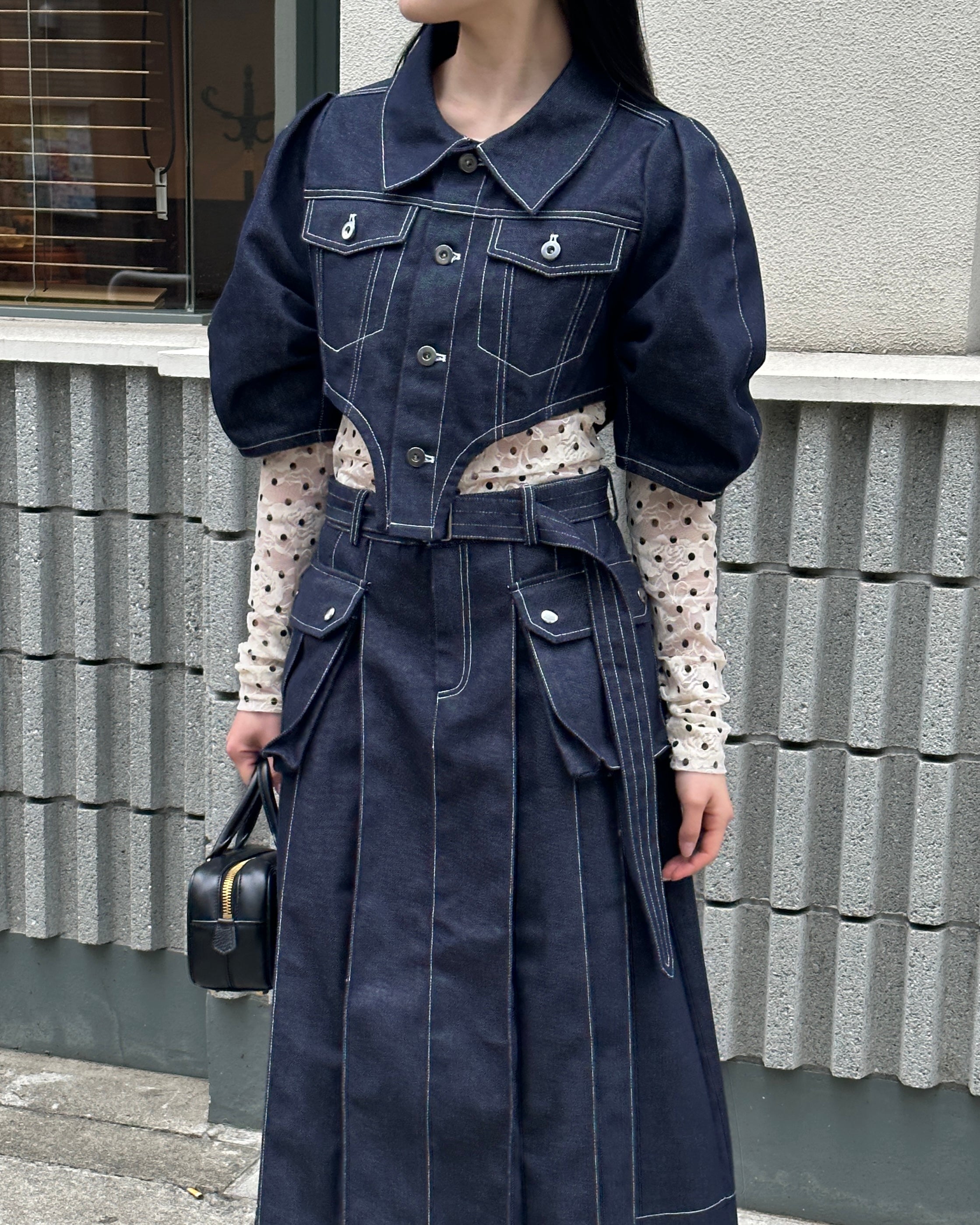 Dot lace see-through top (round neck)