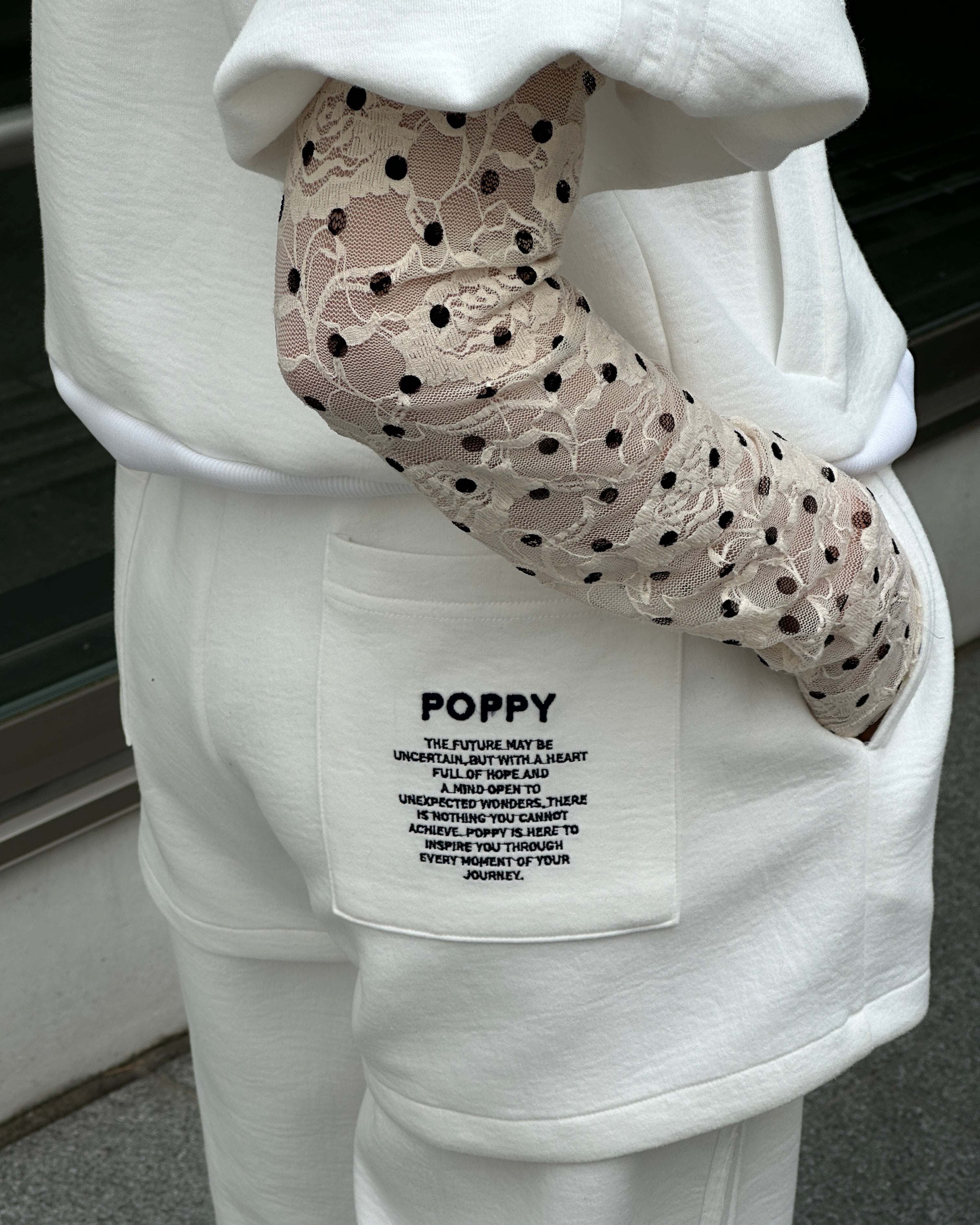 Layered-like bonding pants (white)